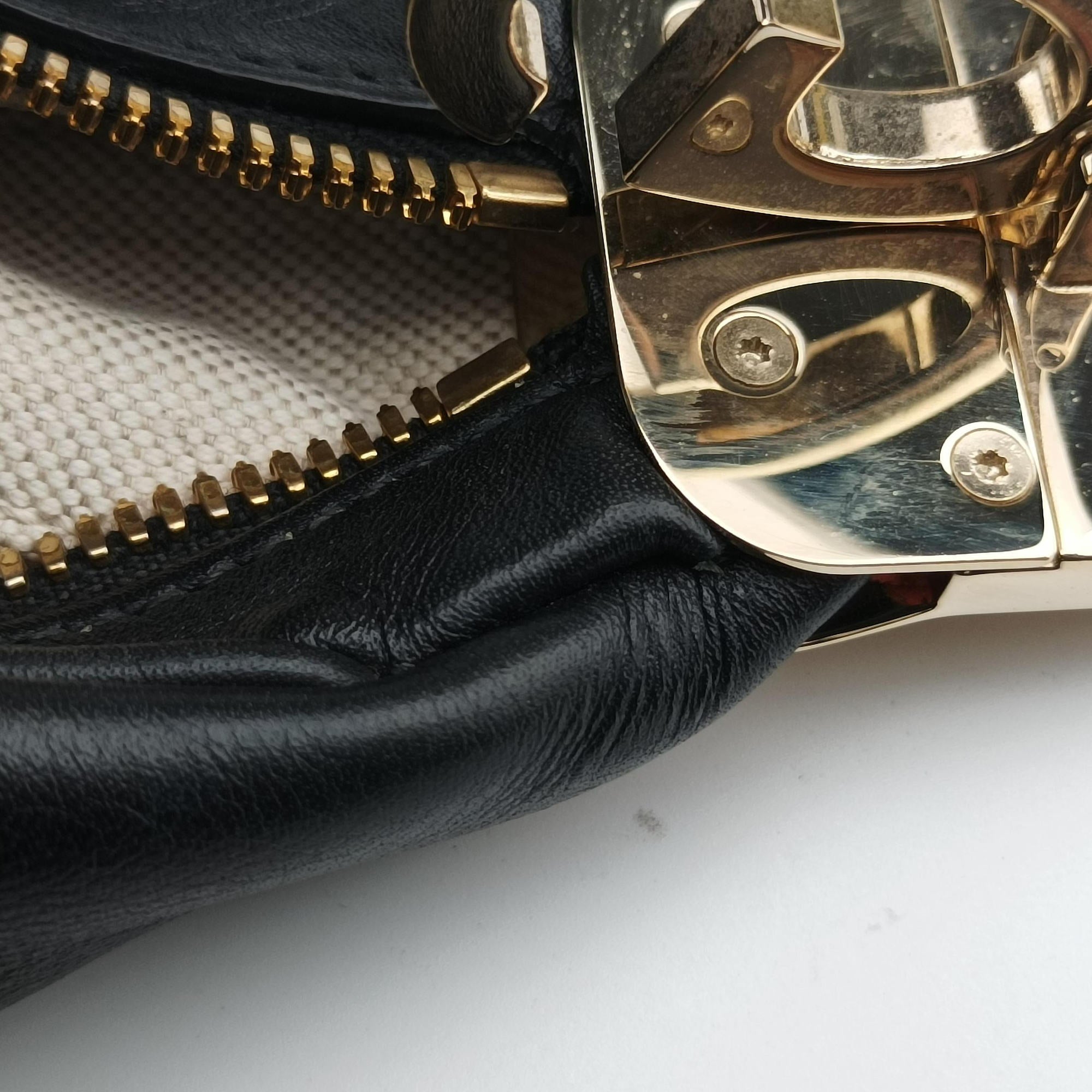 Secondhand Gucci ATTACHE Black Leather 699409 shoulderbag | stylenewstar