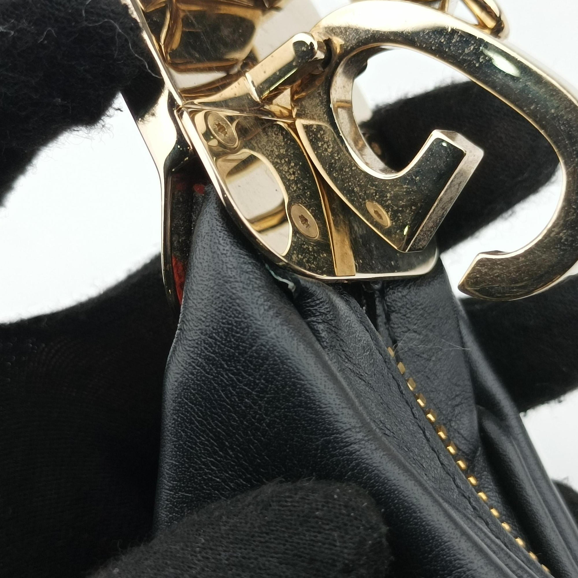 Secondhand Gucci ATTACHE Black Leather 699409 shoulderbag | stylenewstar