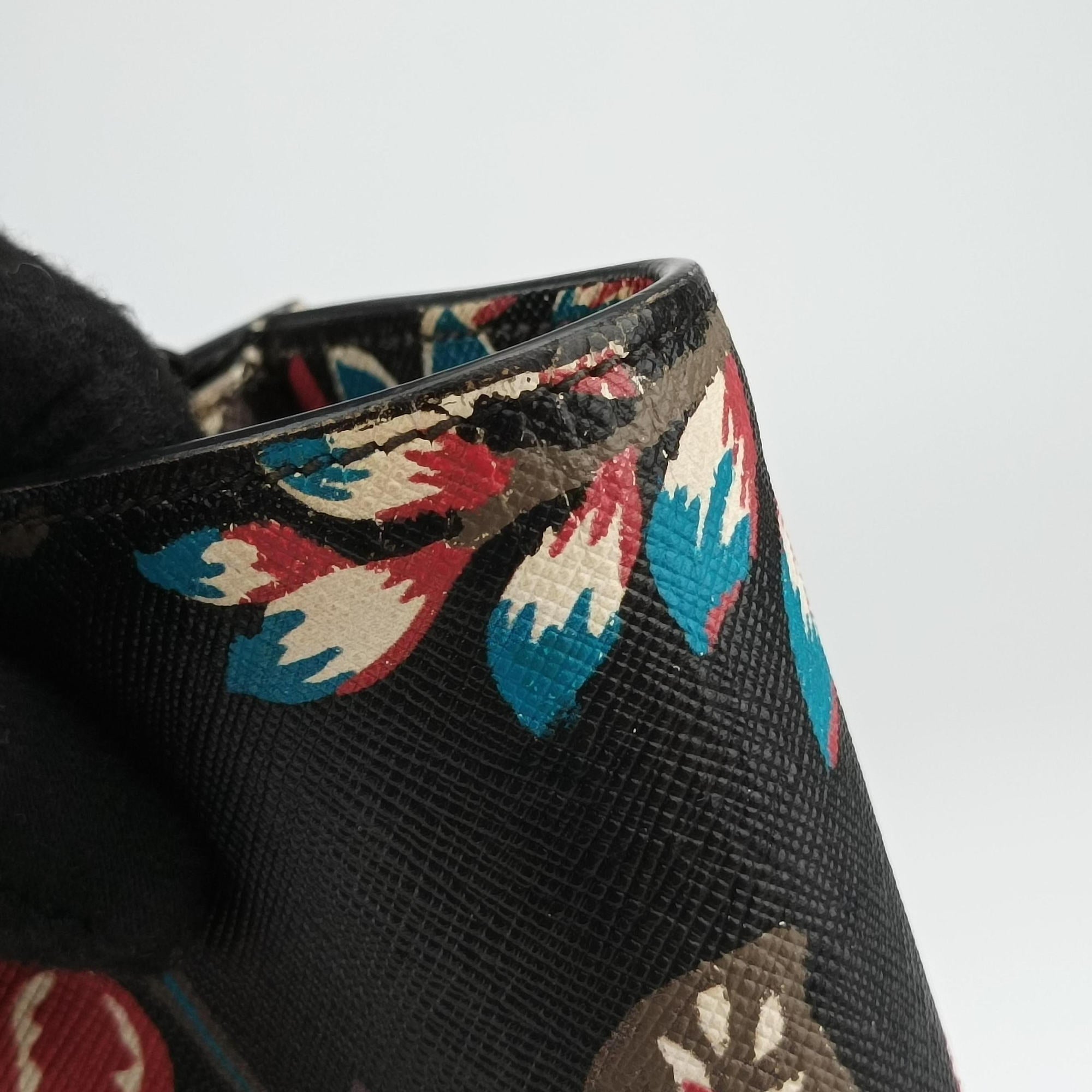 Pre-owned Prada Galleria Floral Print Multicolour SAFFIANO Leather BN2274 shoulderbag | stylenewstar