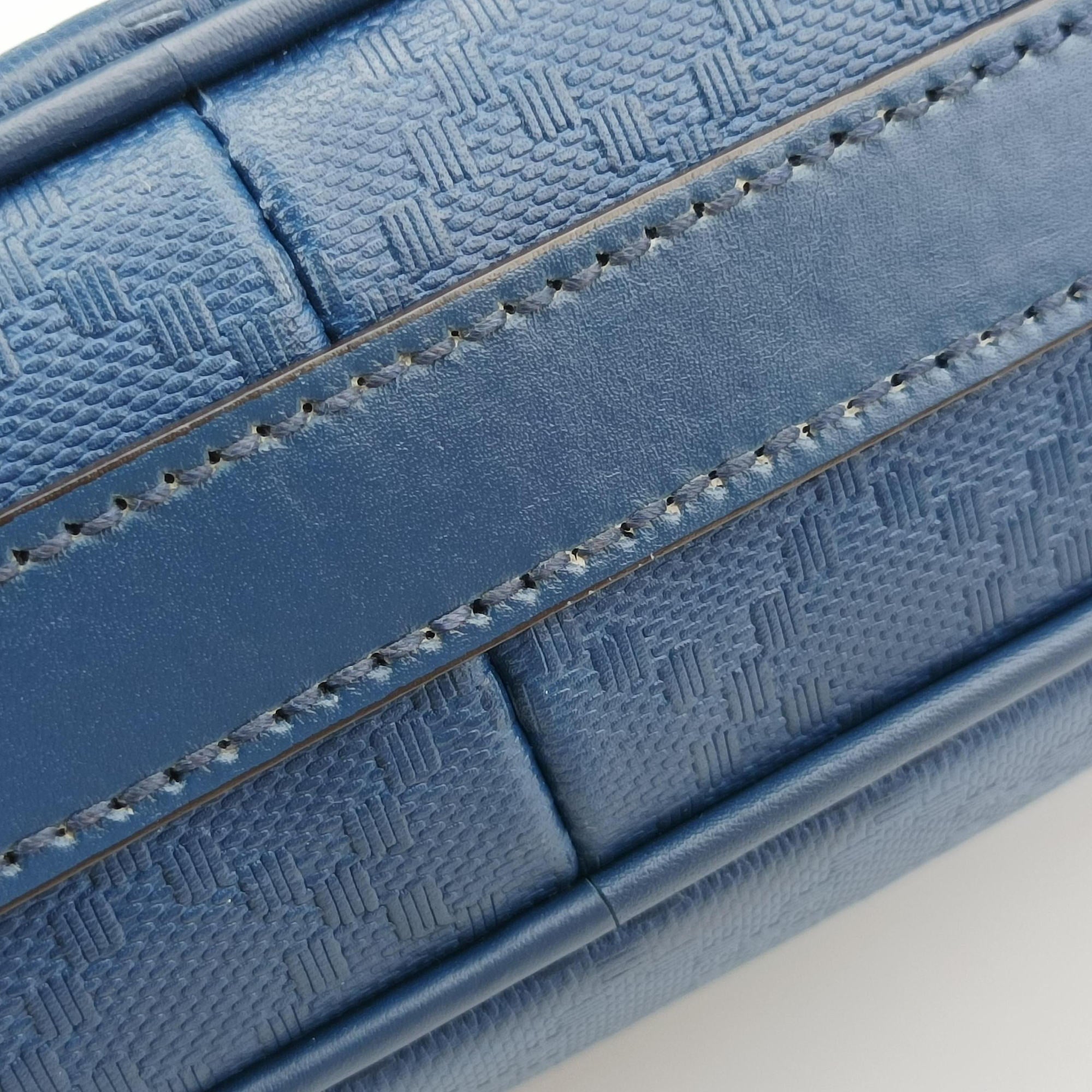 Pre-owned Gucci Diamante Navy Leather 344357 shoulderbag | stylenewstar