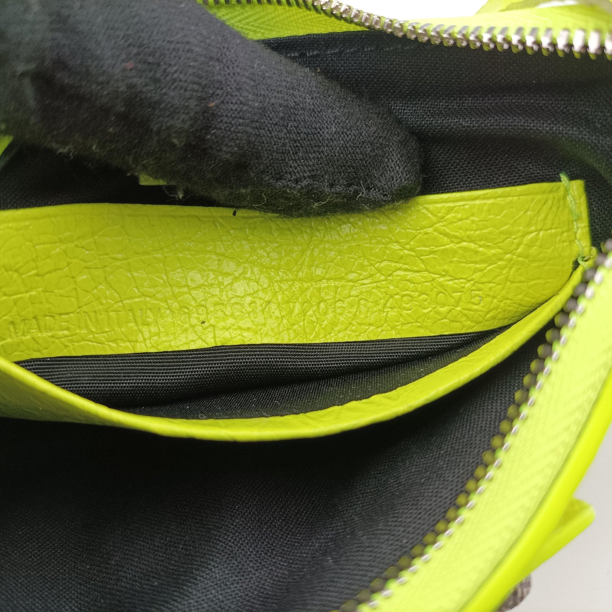Vintage Balenciaga Le Cagole Green lambskin  handbag | stylenewstar