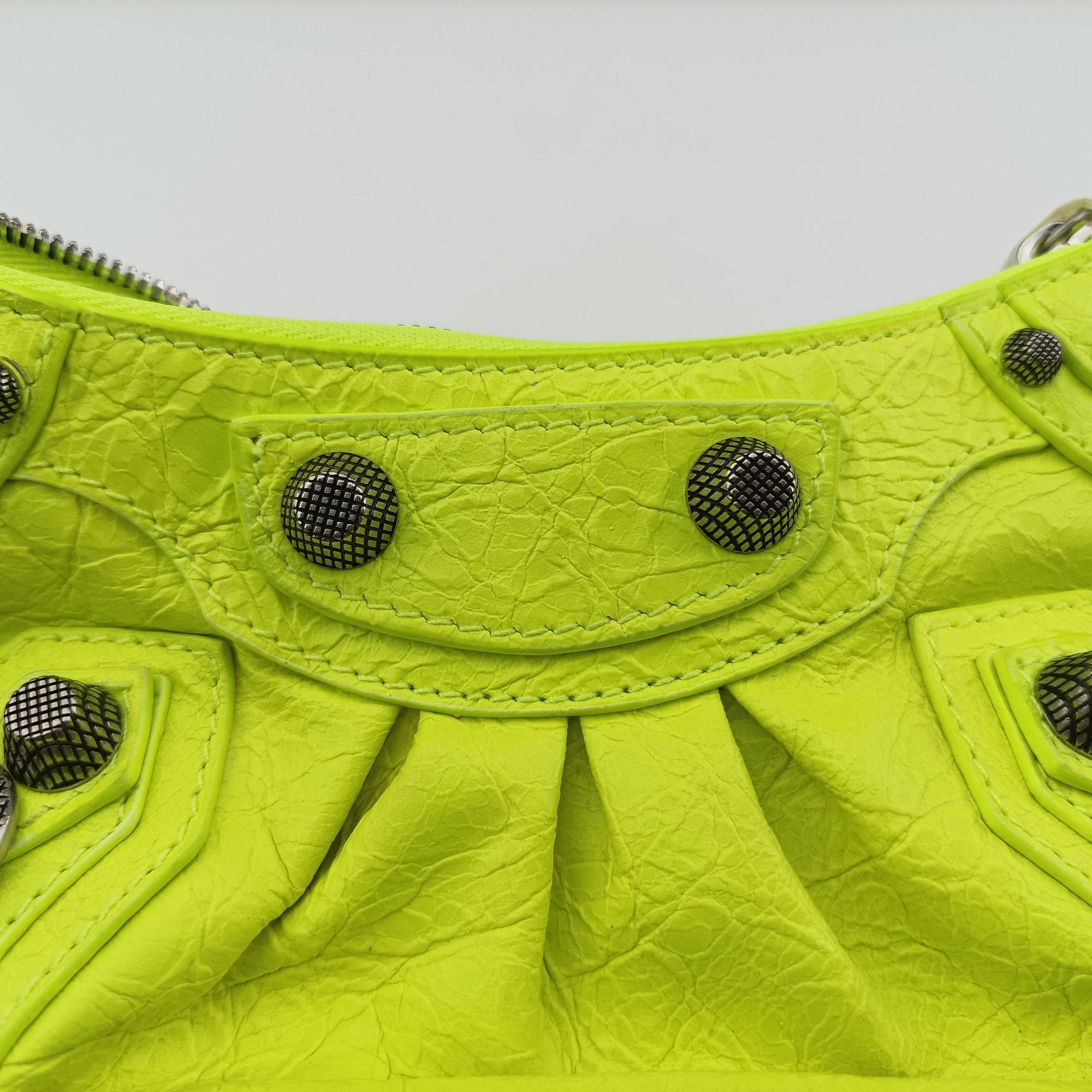 Vintage Balenciaga Le Cagole Green lambskin  handbag | stylenewstar