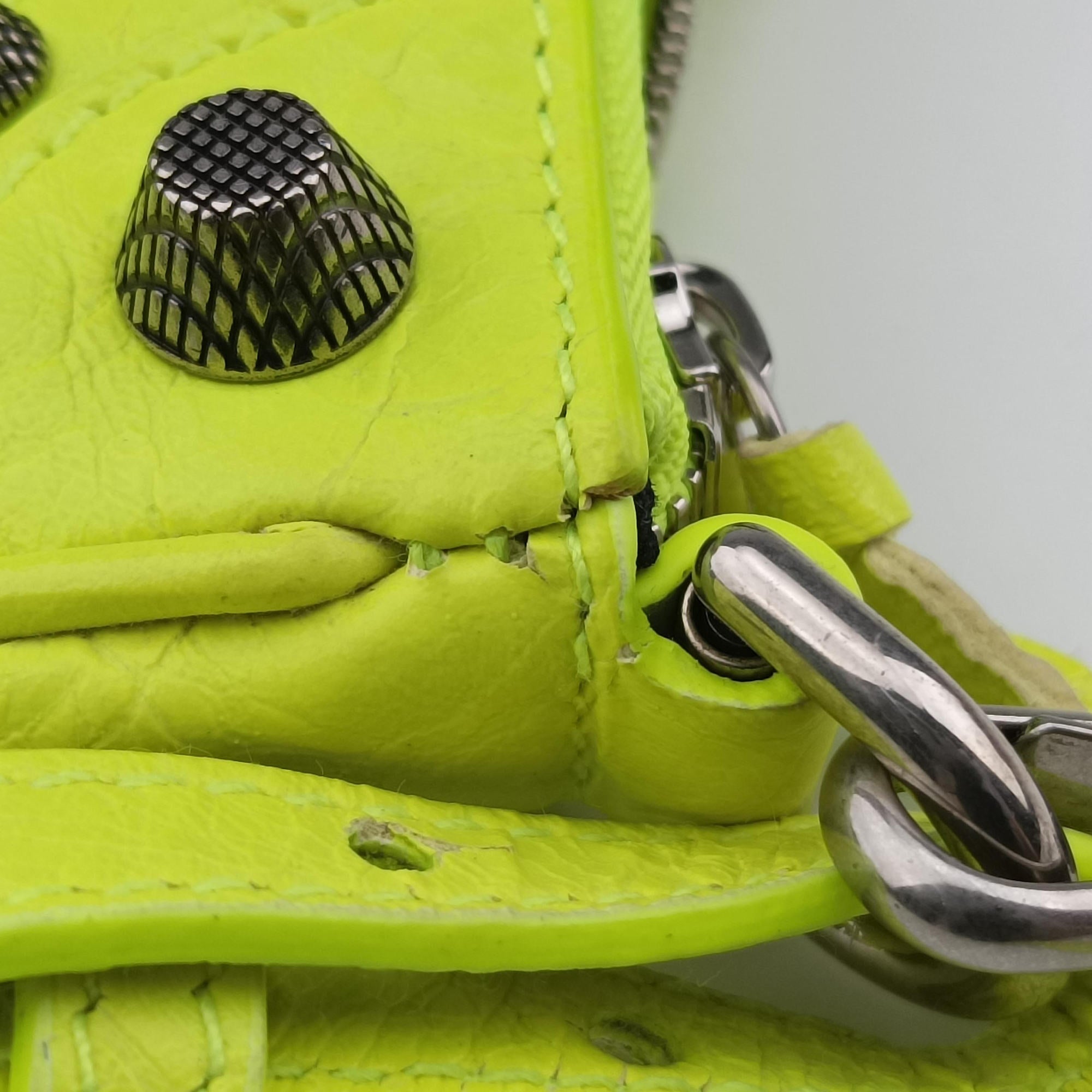 Vintage Balenciaga Le Cagole Green lambskin  handbag | stylenewstar