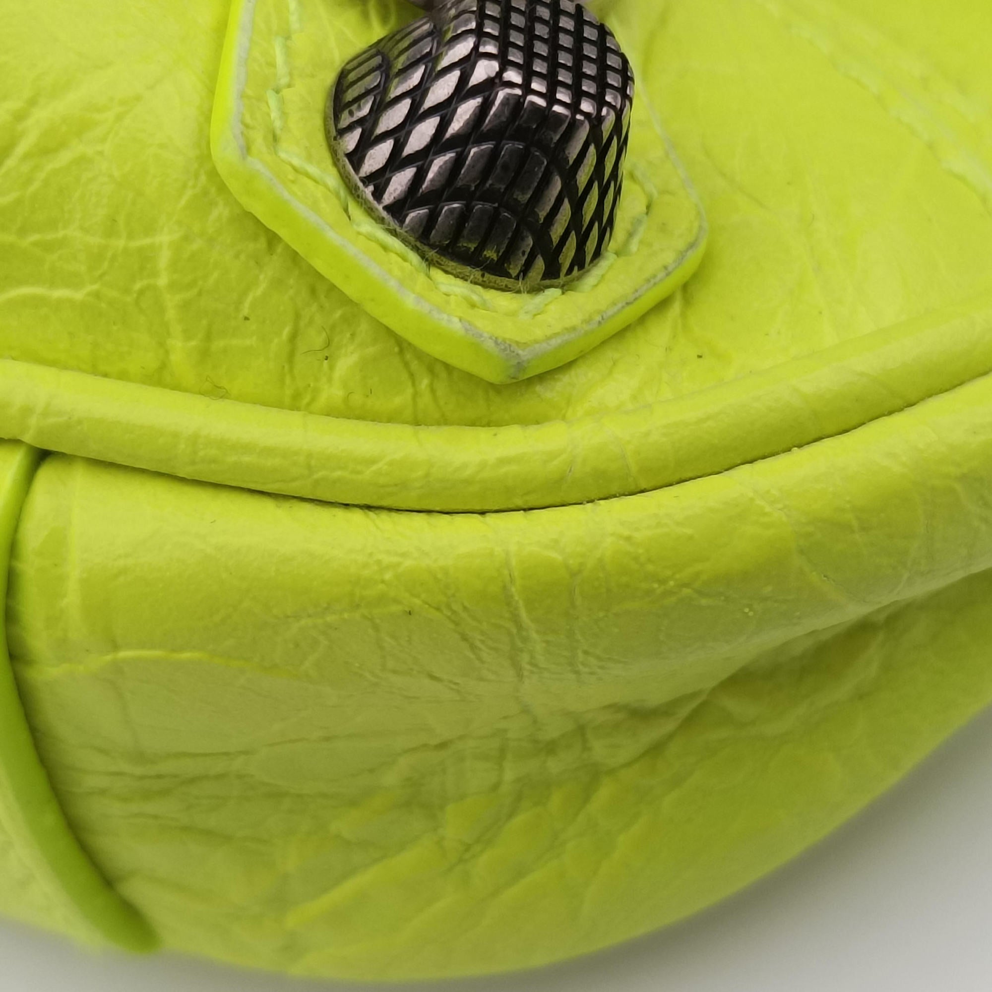 Vintage Balenciaga Le Cagole Green lambskin  handbag | stylenewstar
