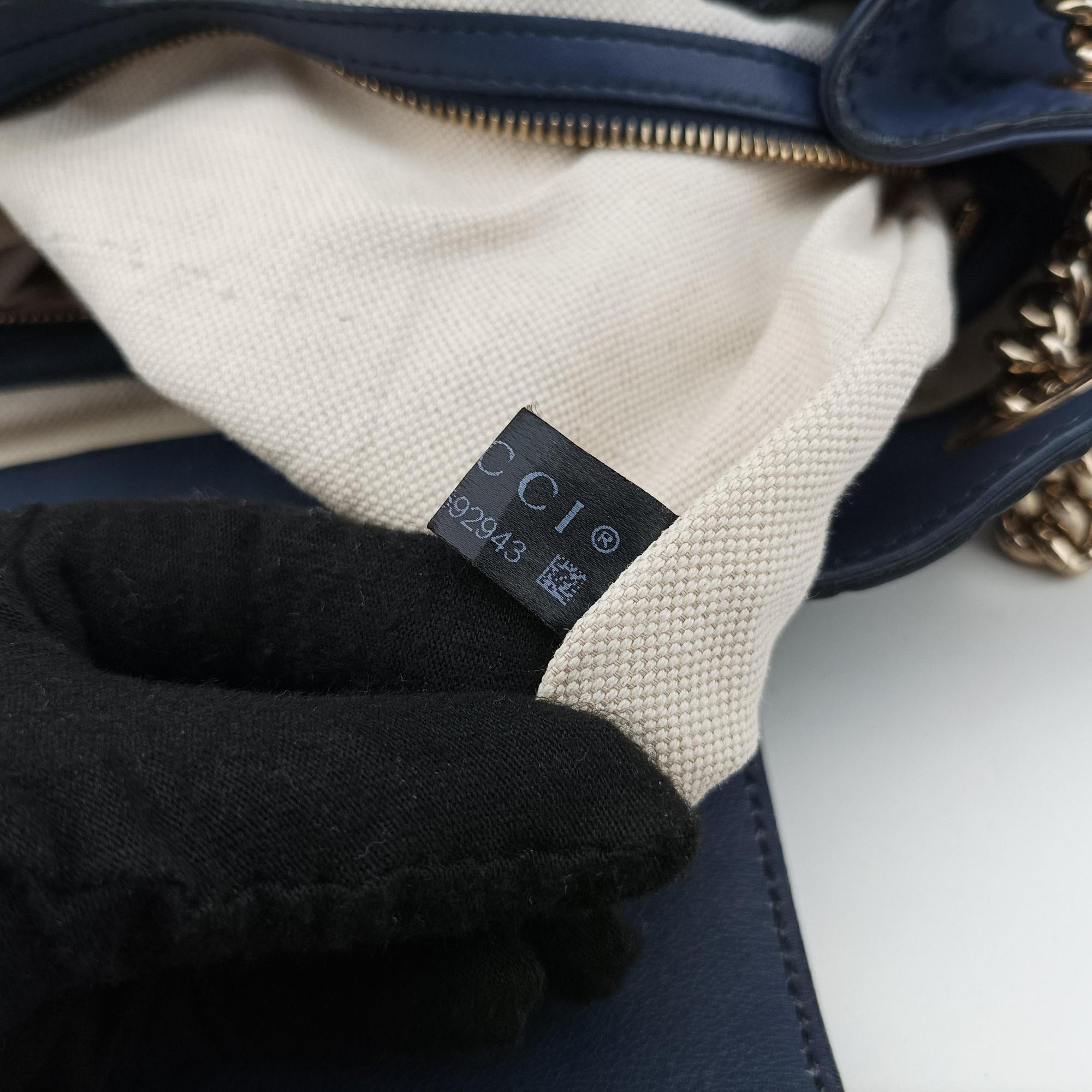 Pre-owned Gucci Emily Blue Leather 336757 shoulderbag | stylenewstar