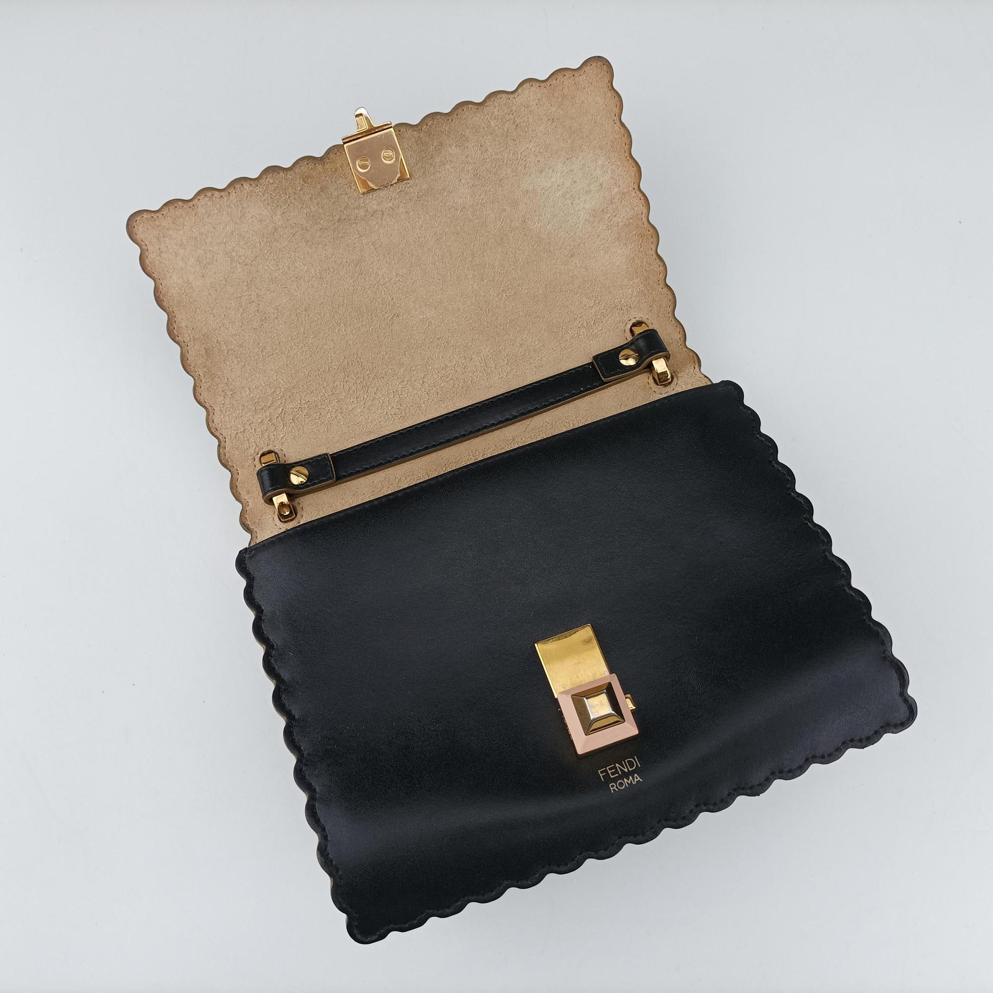Secondhand Fendi studded Kan I Black Leather 8M0381 shoulderbag | stylenewstar