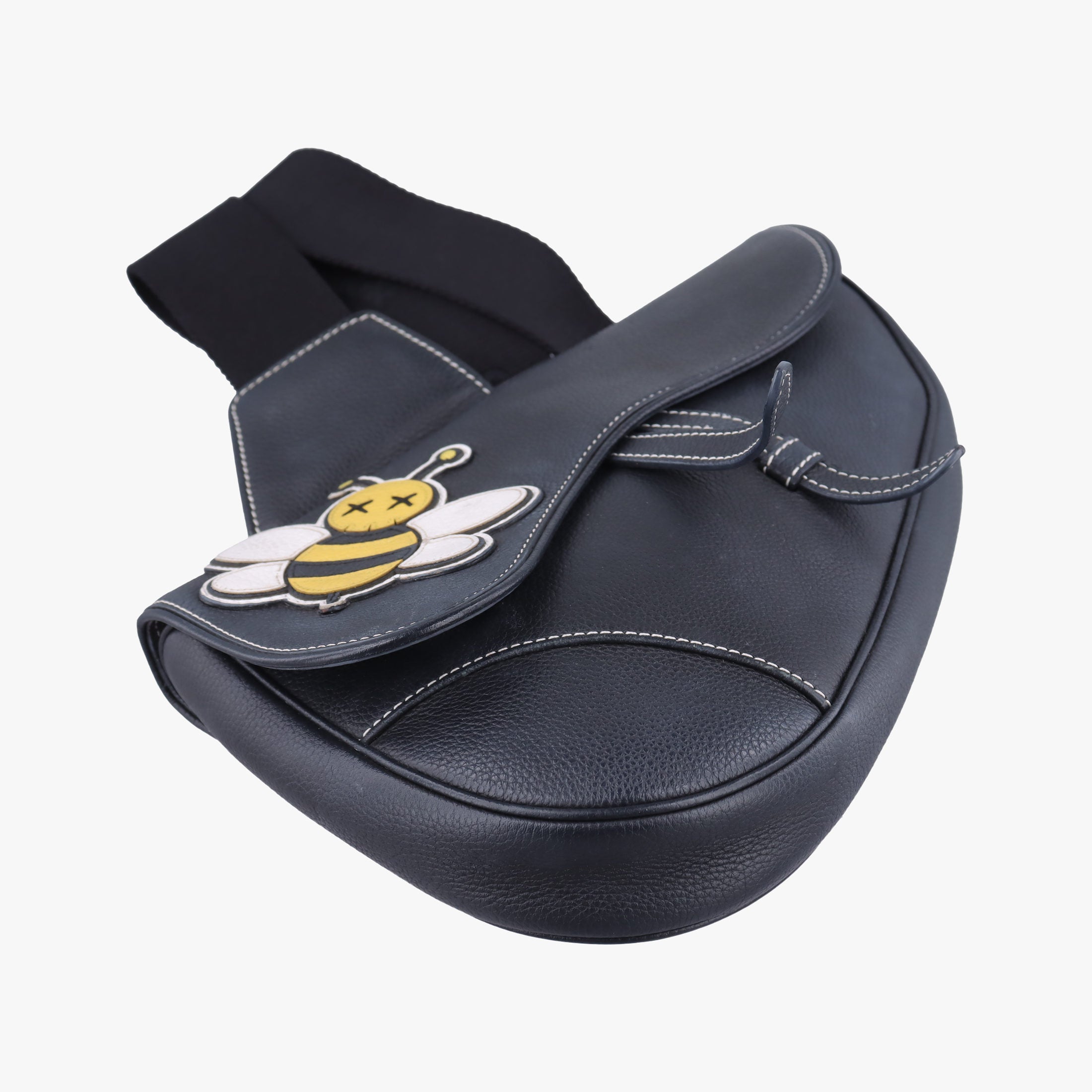 Pre-owned Christian Dior saddle bee Black Leather  crossbodybag | stylenewstar