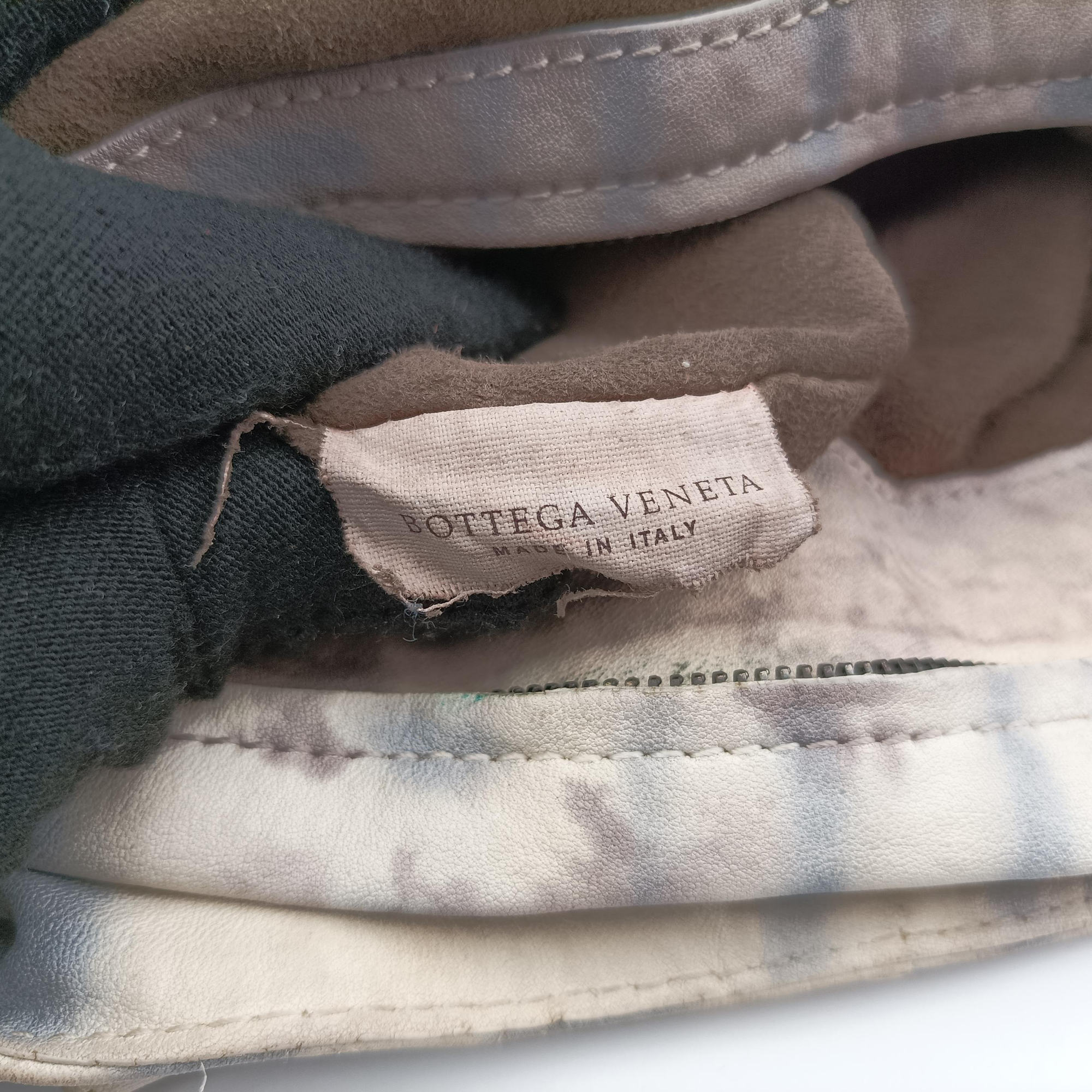 Secondhand Bottega Veneta Intrecciato grayxwhite lambskin  shoulderbag | stylenewstar