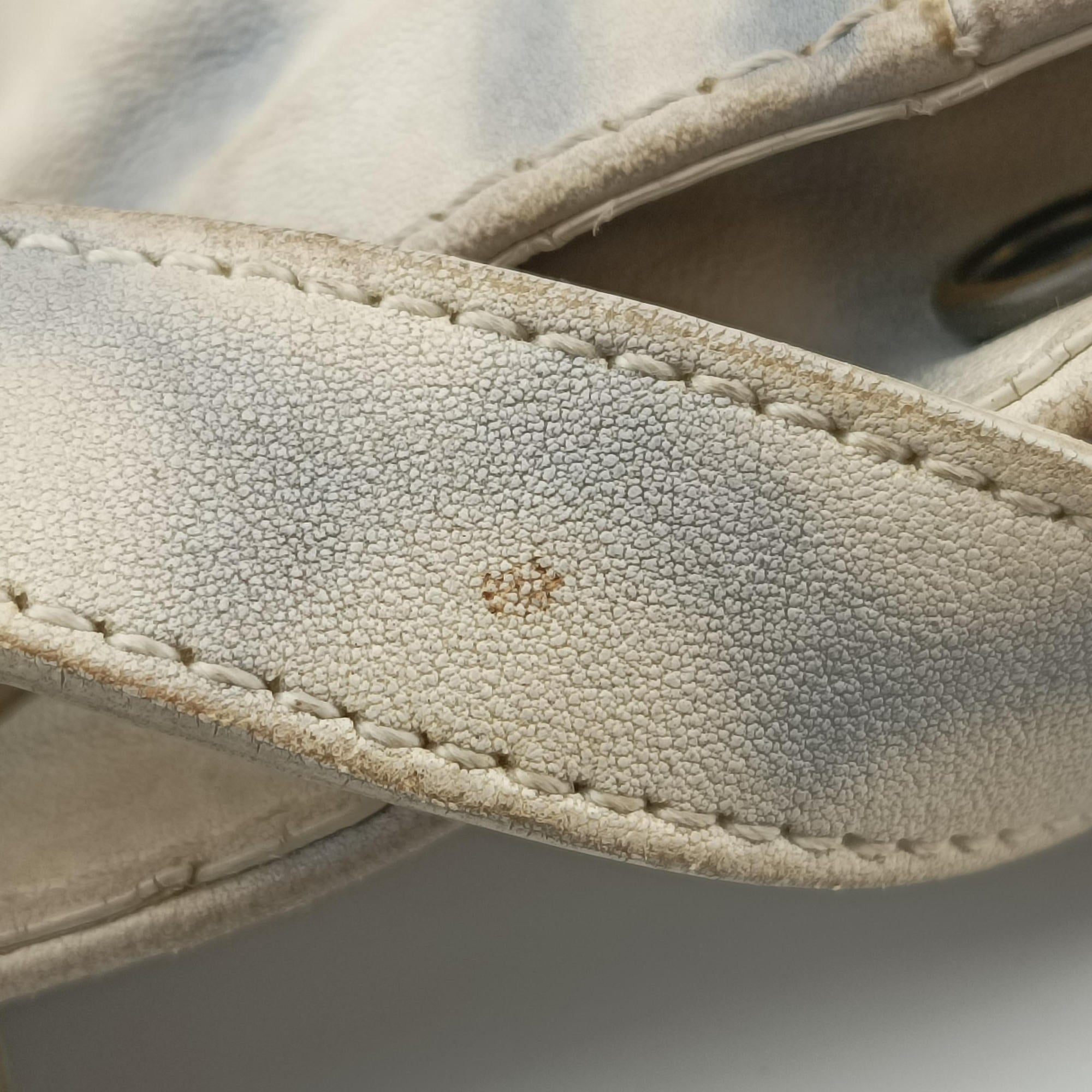 Secondhand Bottega Veneta Intrecciato grayxwhite lambskin  shoulderbag | stylenewstar