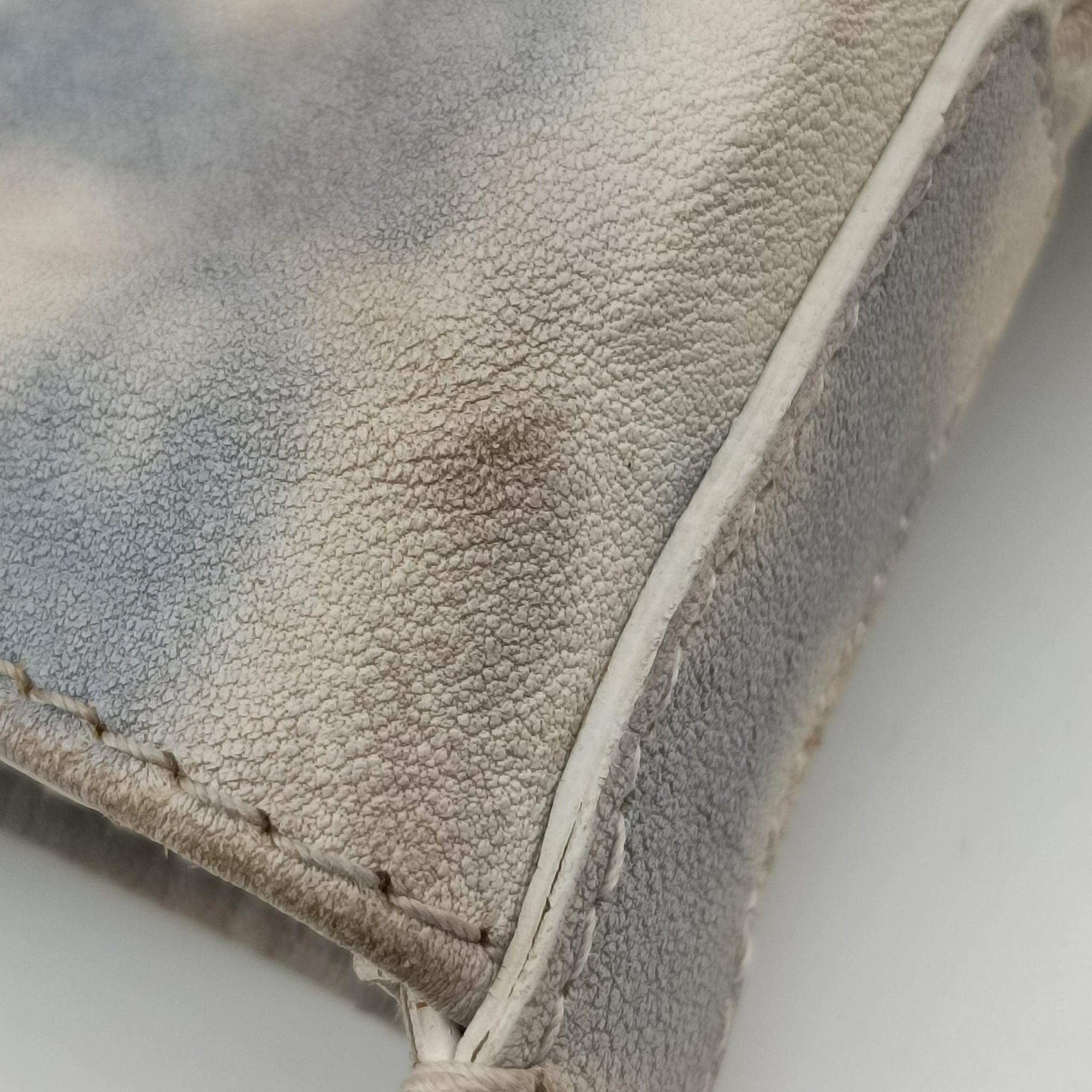 Secondhand Bottega Veneta Intrecciato grayxwhite lambskin  shoulderbag | stylenewstar