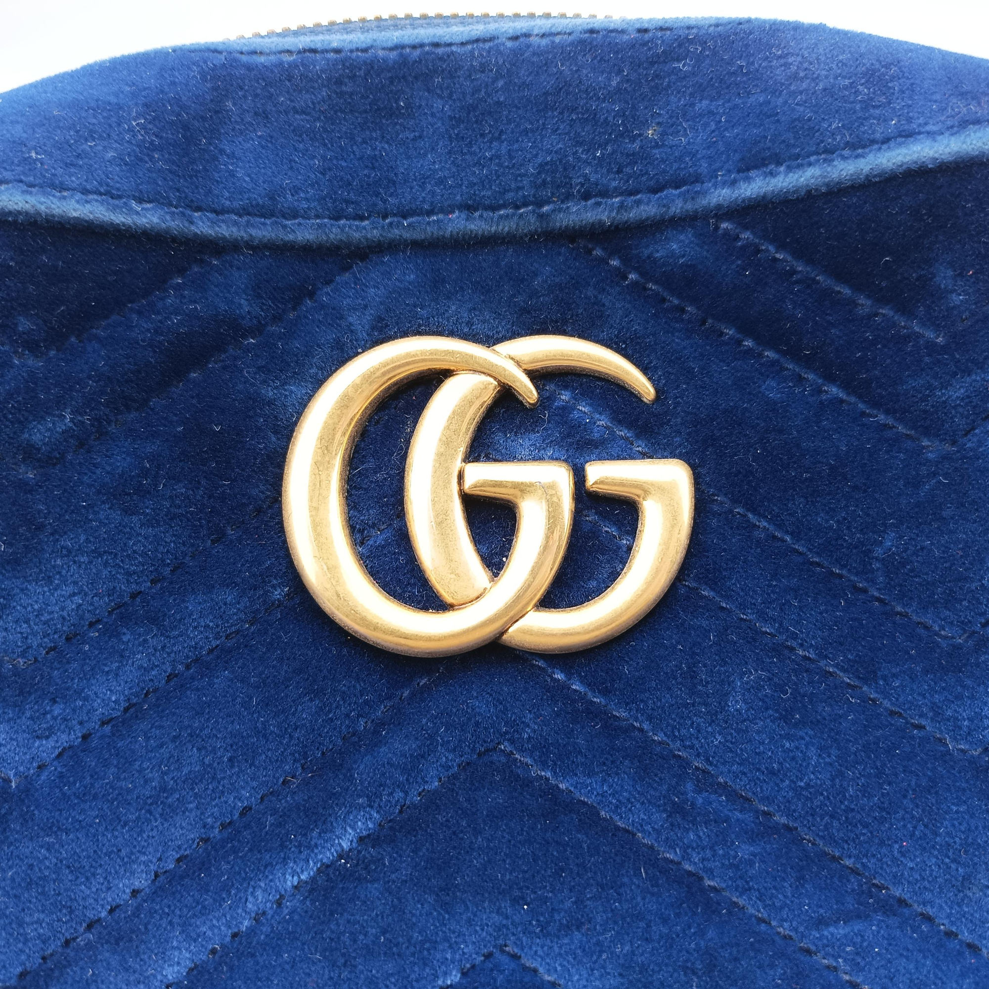 Pre-owned Gucci GG Marmont Blue velour 447632 shoulderbag | stylenewstar
