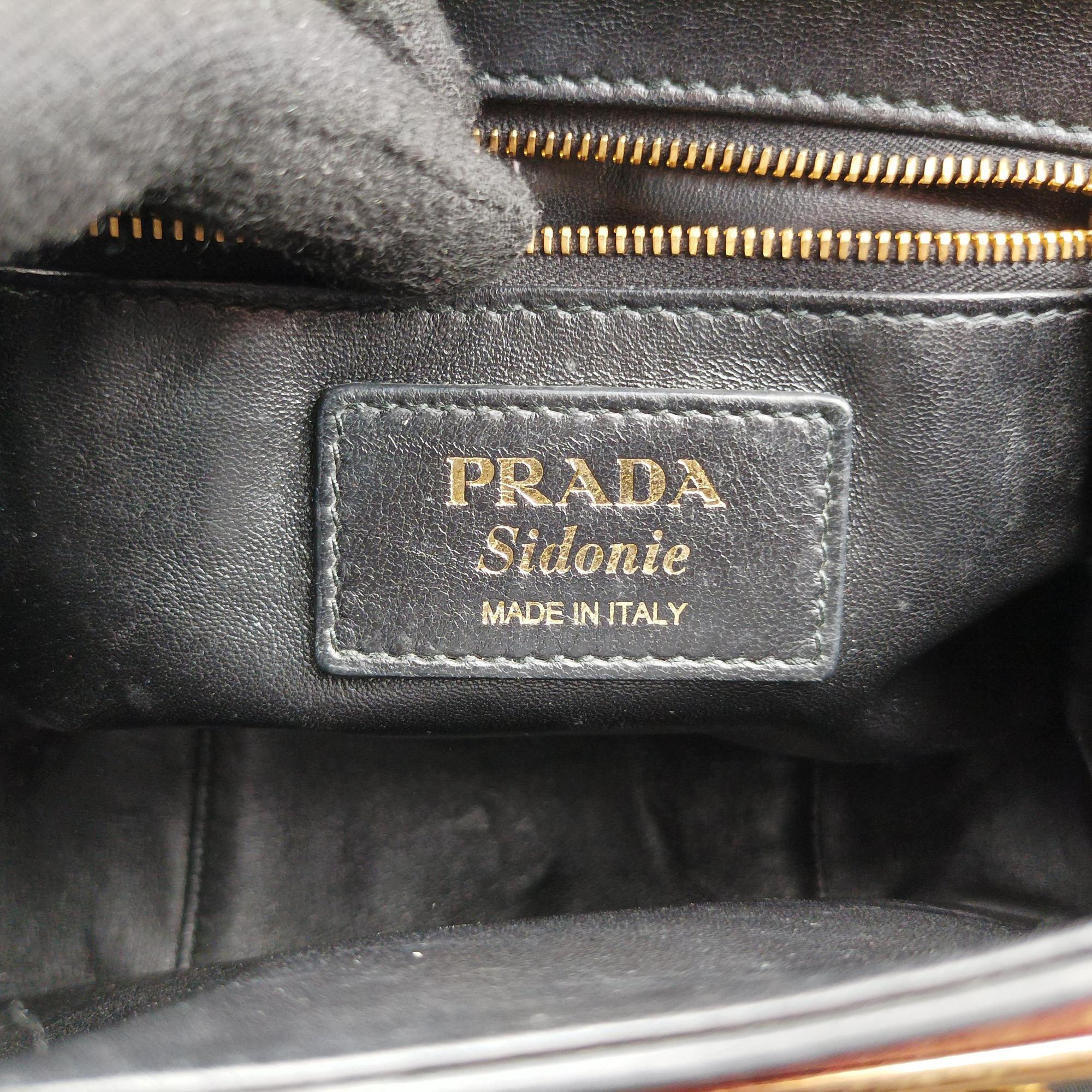 Pre-owned Prada Sidonie Red Saffiano Leather 1BN005 shoulderbag | stylenewstar