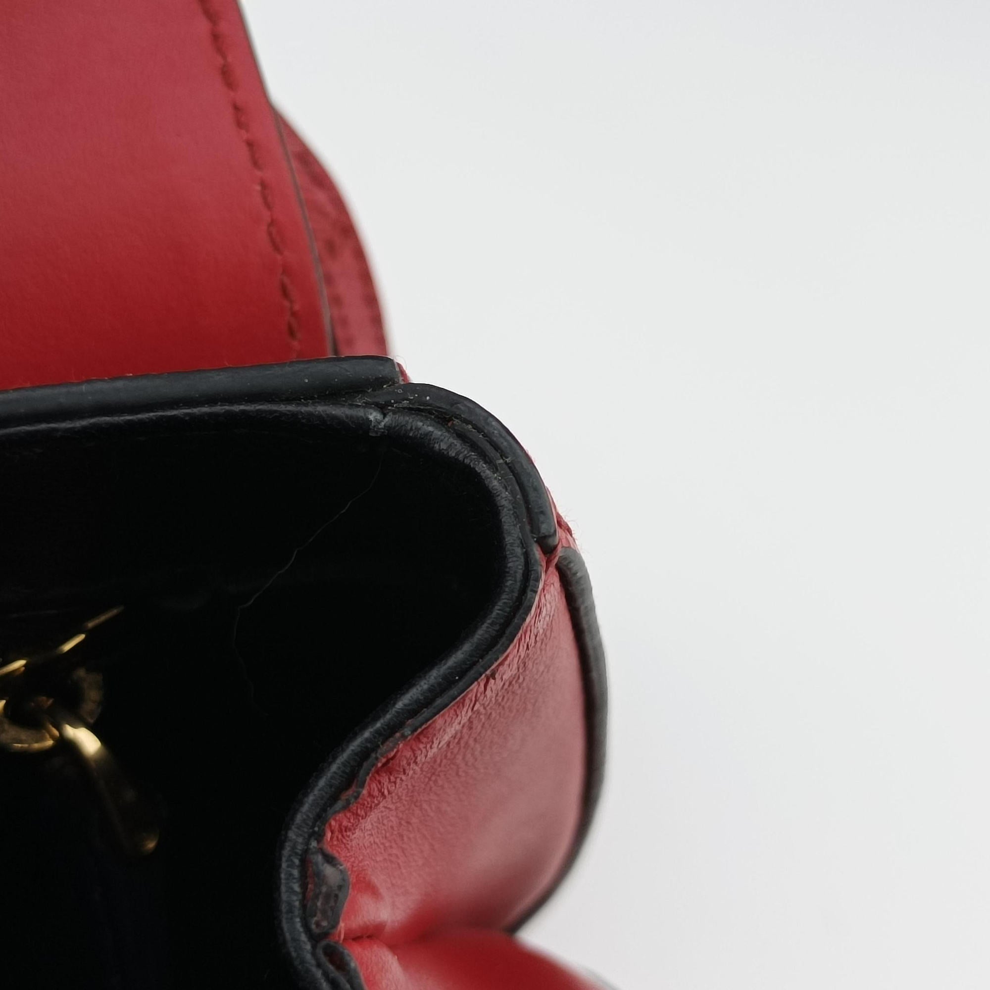 Pre-owned Prada Sidonie Red Saffiano Leather 1BN005 shoulderbag | stylenewstar