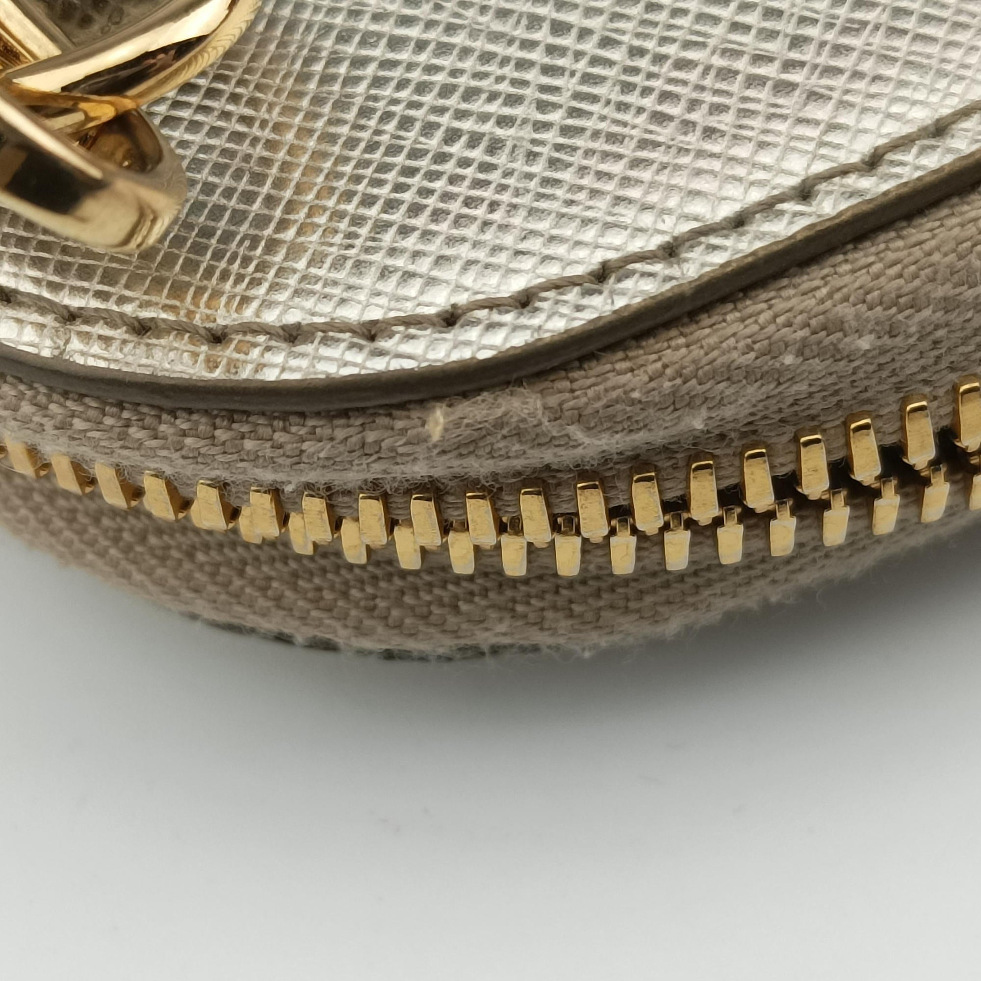 Secondhand Prada Triangle logo Golden Saffiano Leather 1DH030 shoulderbag | stylenewstar