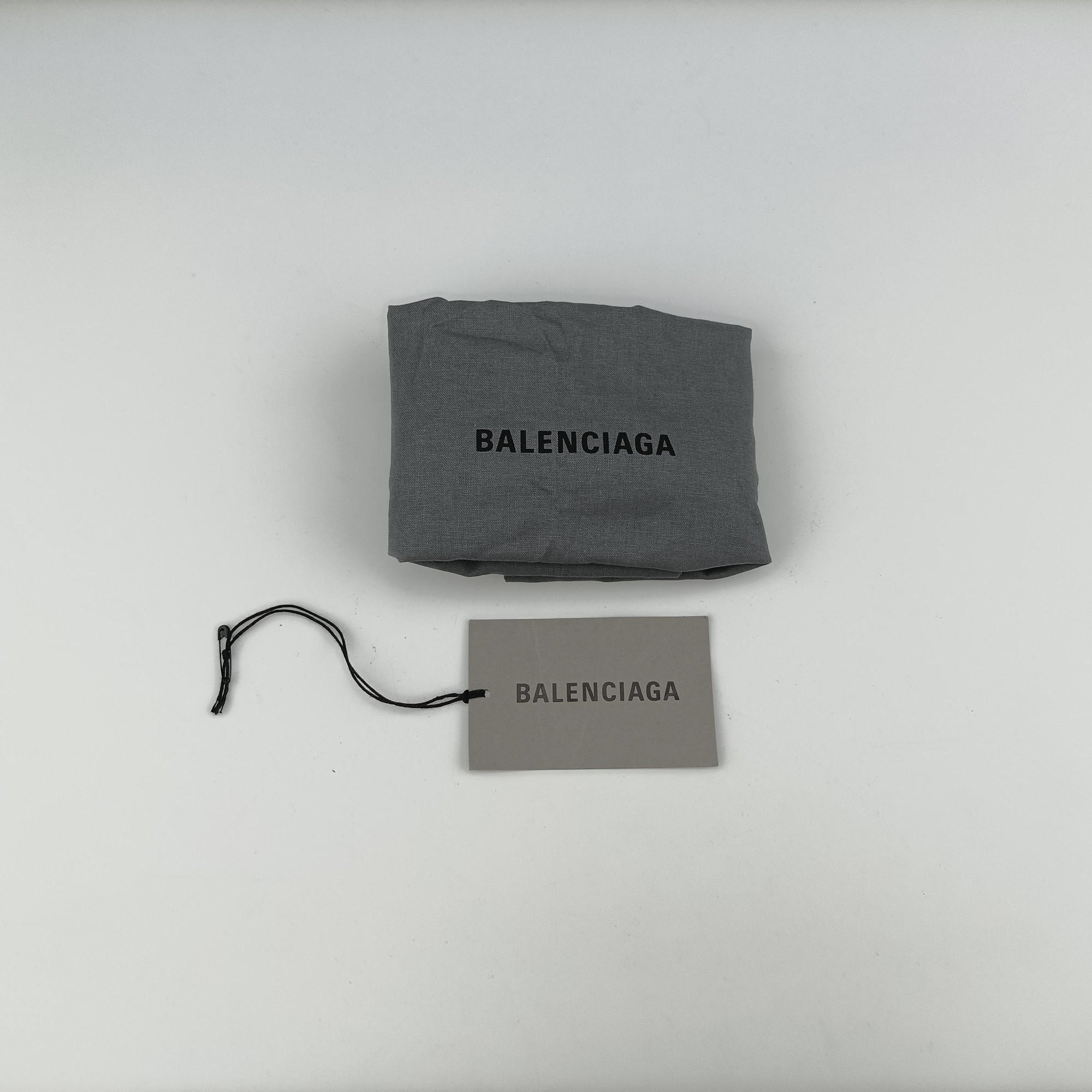 Pre-owned Balenciaga Le Cagole Green lambskin  shoulderbag | stylenewstar