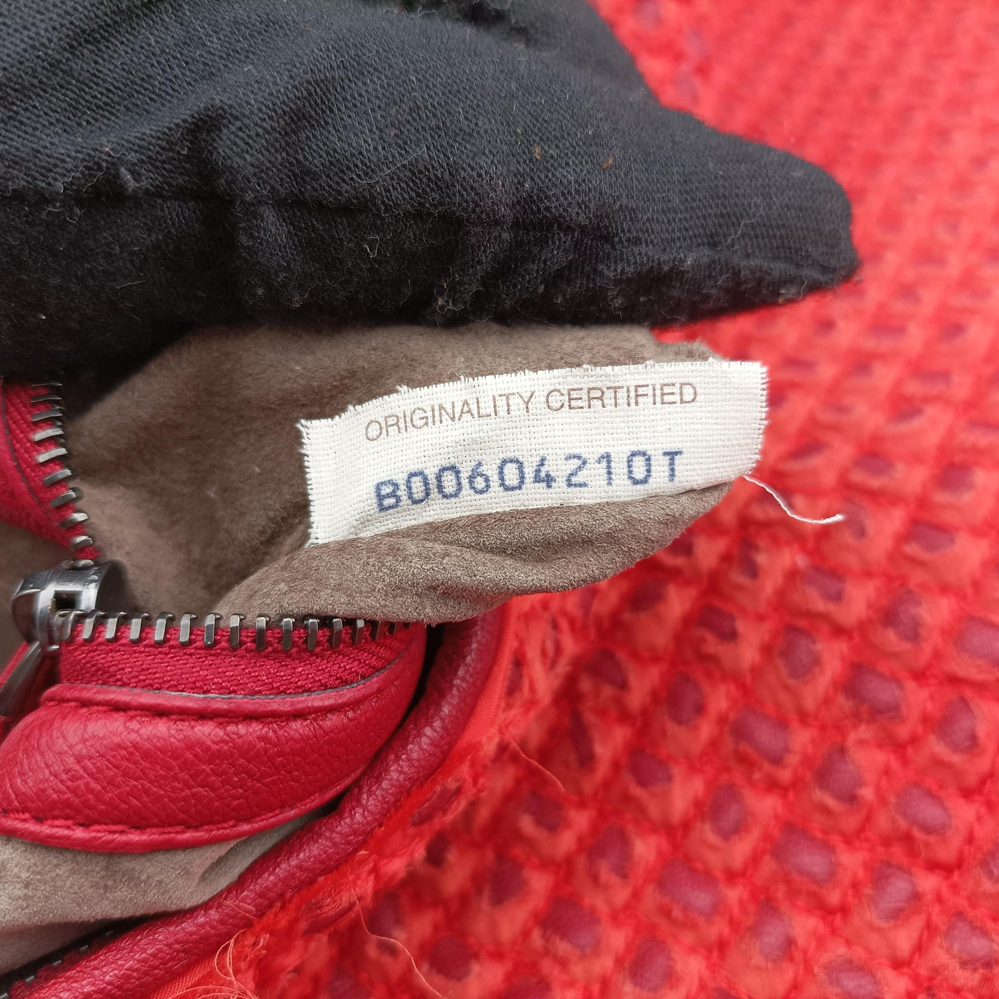 Pre-owned Bottega Veneta Ponza  Belly Veneta Cardinal Red Leather × Silk 226343 handbag | stylenewstar