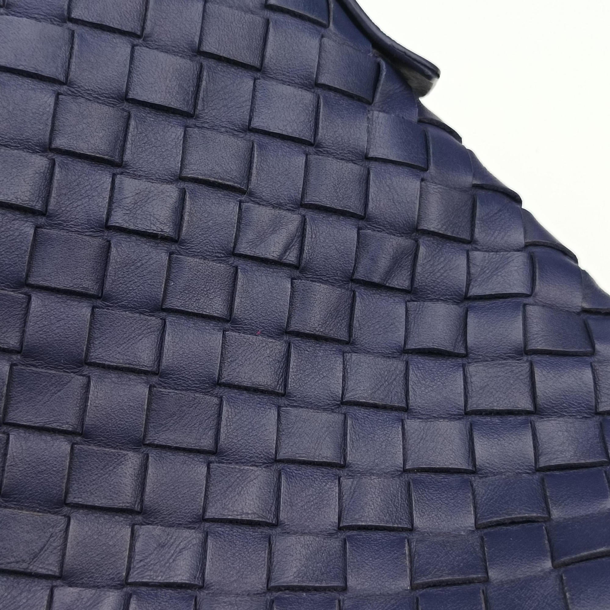 Pre-owned Bottega Veneta Intrecciato Blue lambskin  shoulderbag | stylenewstar