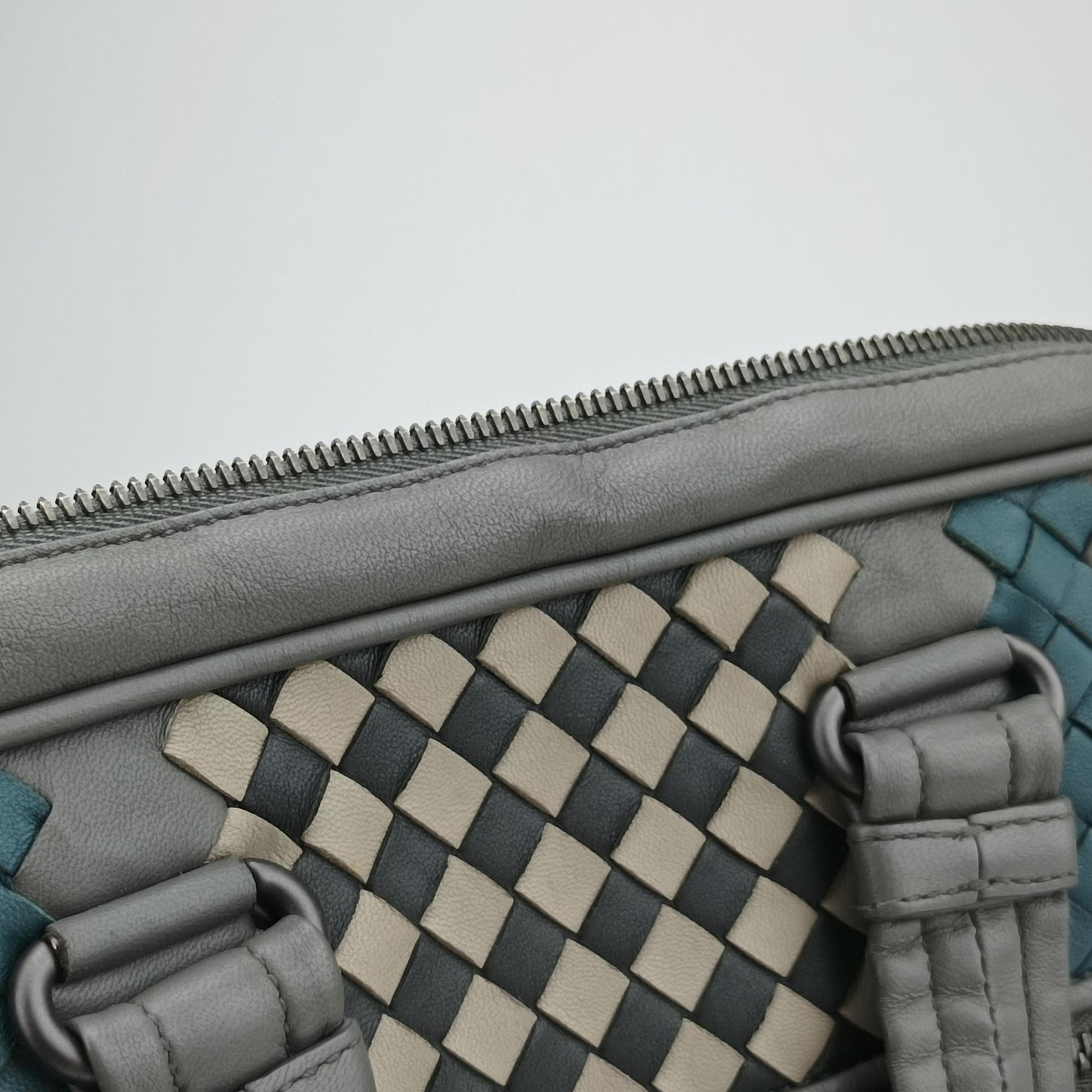 Pre-owned Bottega Veneta Intrecciato Grey Leather  handbag | stylenewstar