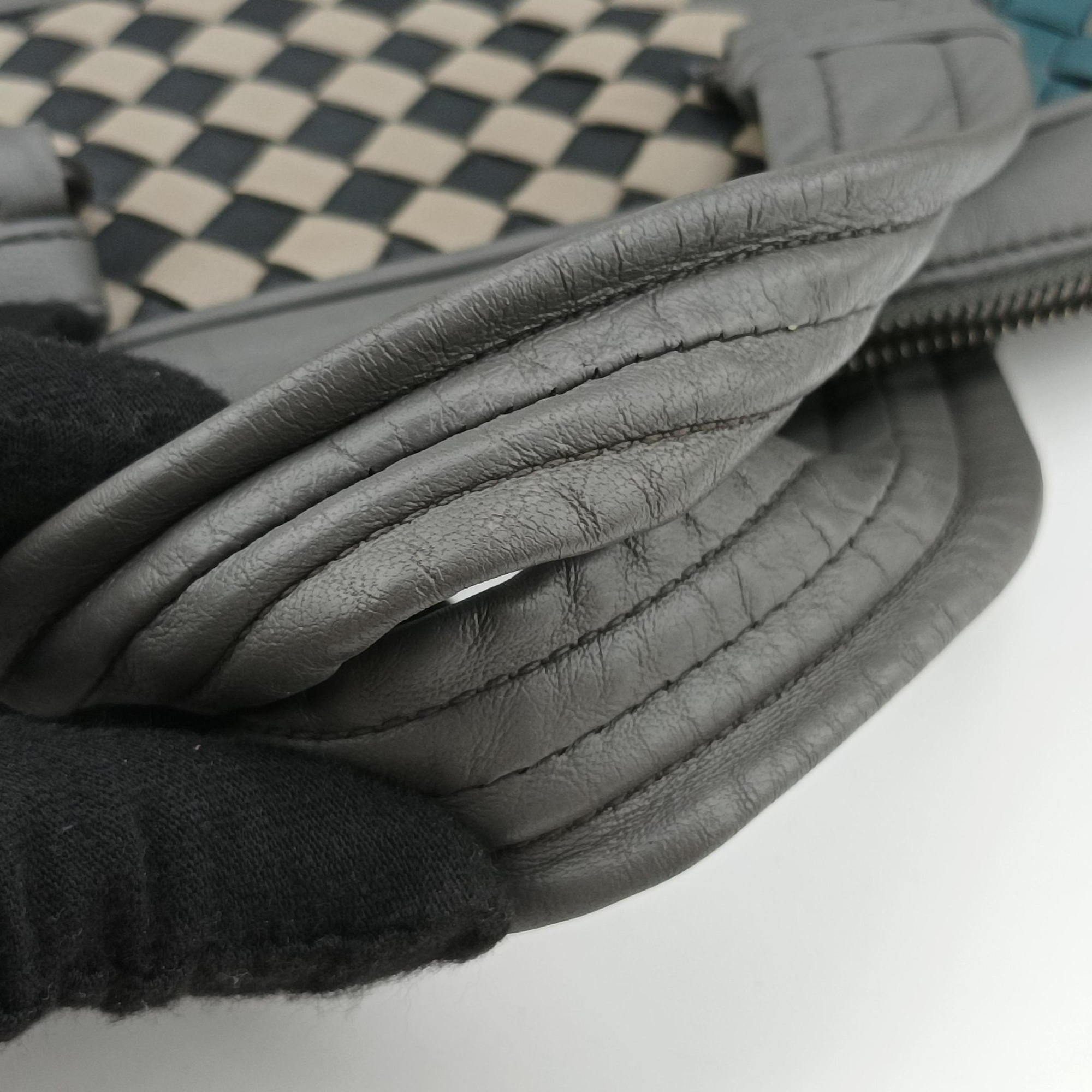 Pre-owned Bottega Veneta Intrecciato Grey Leather  handbag | stylenewstar