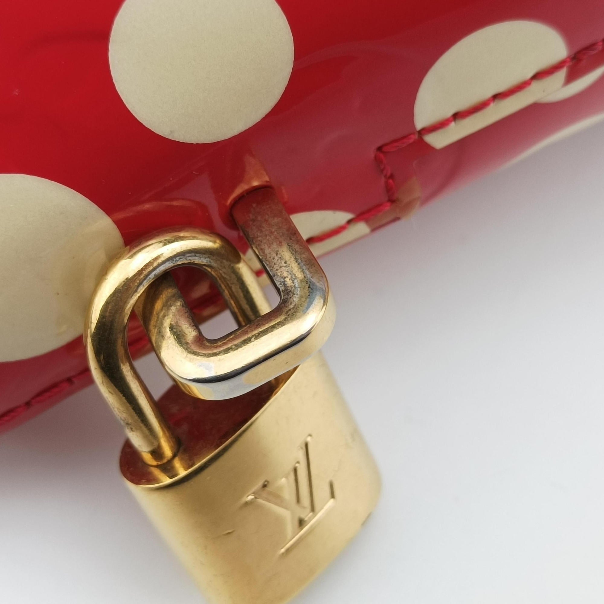 Pre-owned Louis Vuitton Lockit MM ROUGE×white Vernis M91423 handbag | stylenewstar