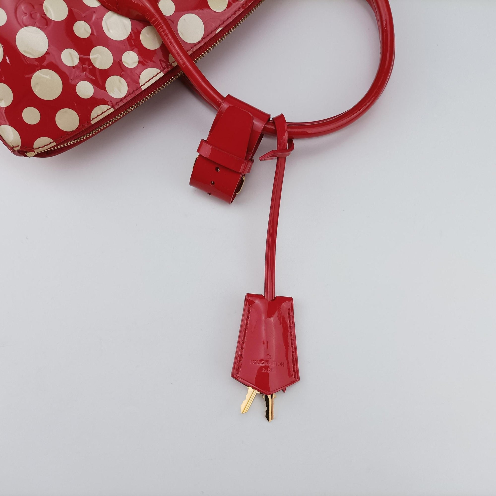 Pre-owned Louis Vuitton Lockit MM ROUGE×white Vernis M91423 handbag | stylenewstar