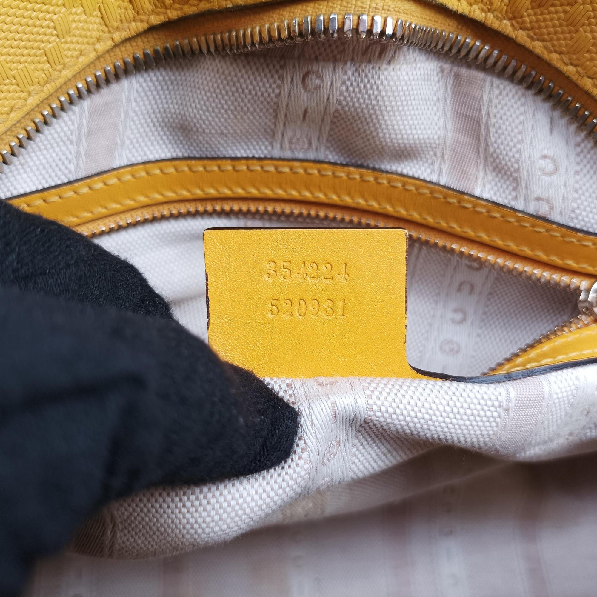 Pre-owned Gucci Bright Diamante Yellow Leather 354224 shoulderbag | stylenewstar