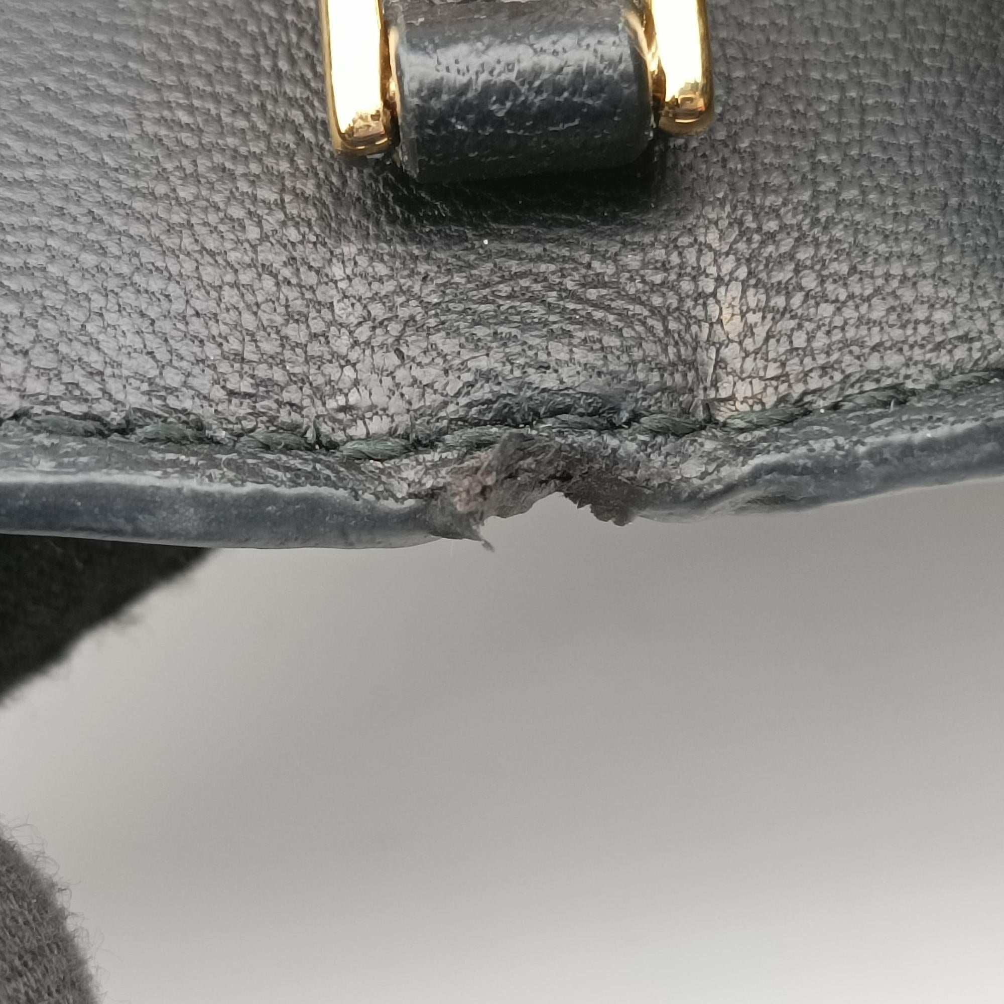 Vintage Alexander McQueen studded skull Black Leather  shoulderbag | stylenewstar