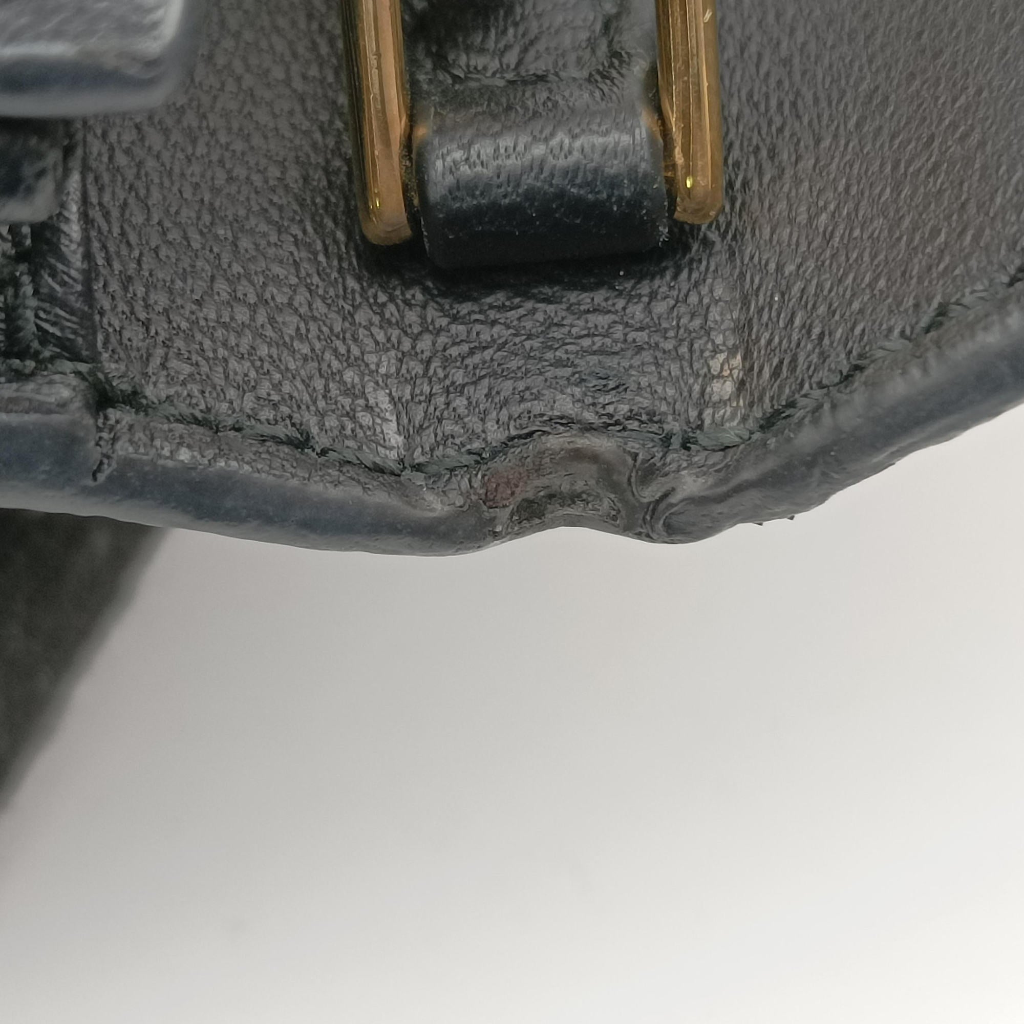 Vintage Alexander McQueen studded skull Black Leather  shoulderbag | stylenewstar