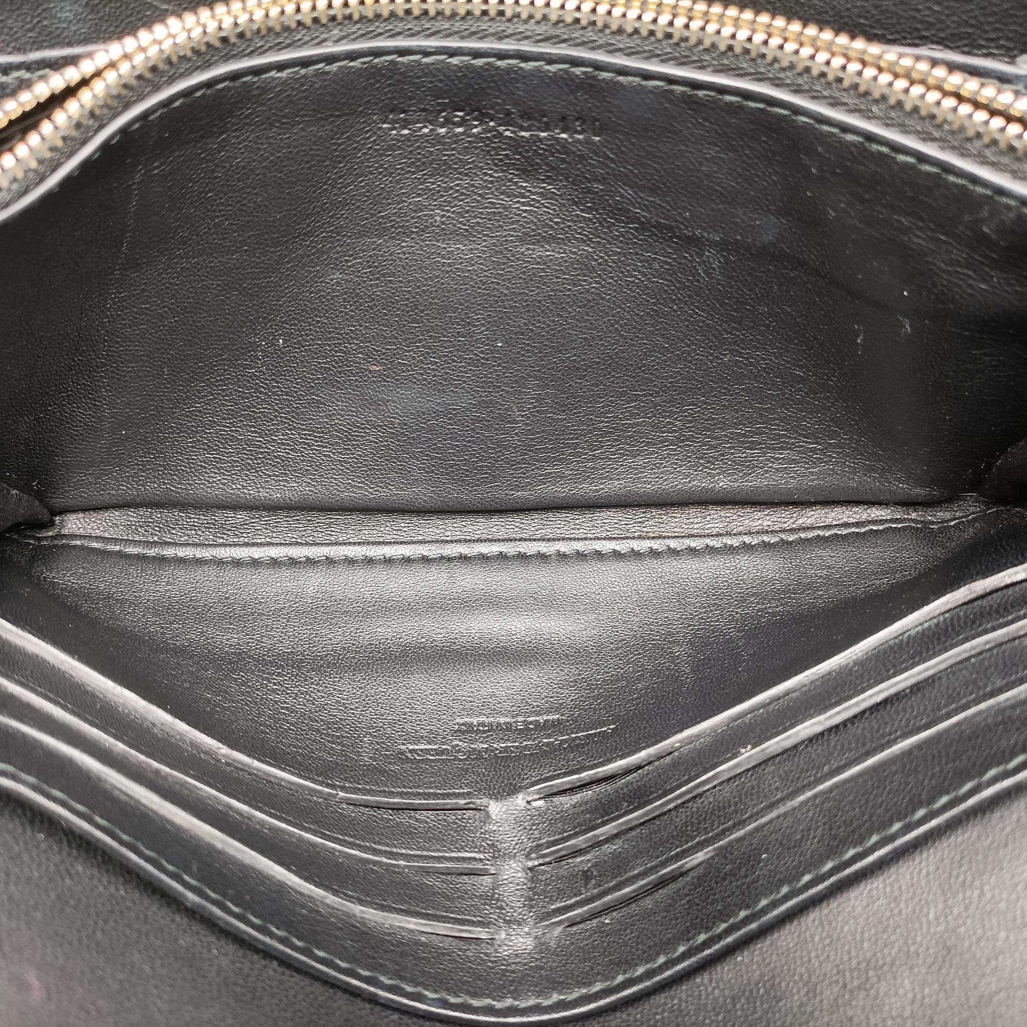 Vintage Alexander McQueen studded skull Black Leather  shoulderbag | stylenewstar