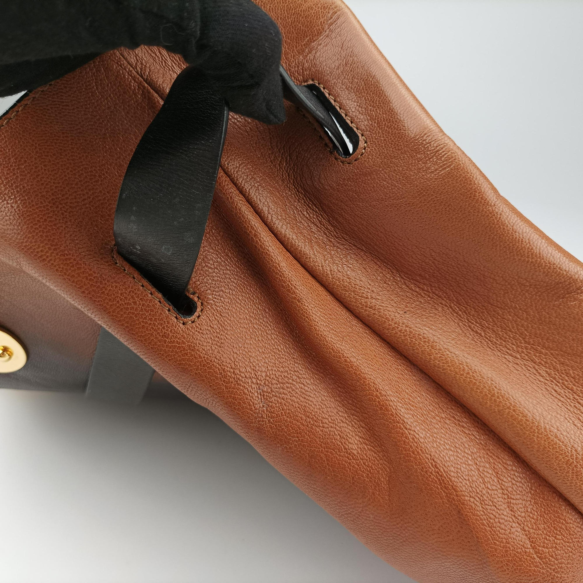 Pre-owned Christian Louboutin Sybil  Brown ×Black Goatskin  handbag | stylenewstar