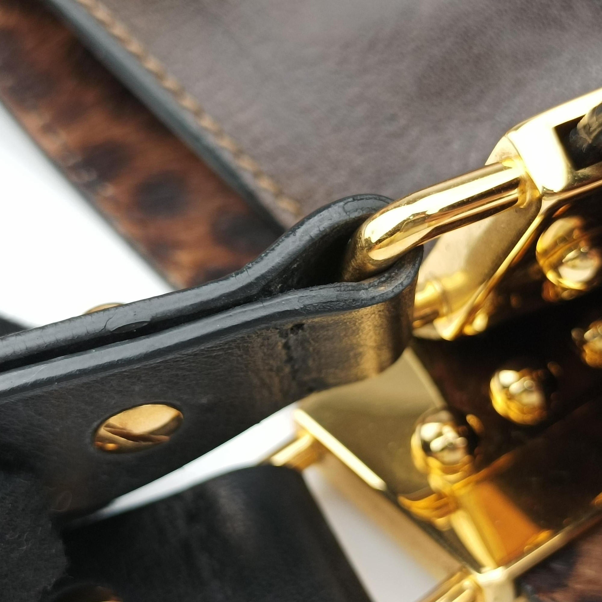 Pre-owned Christian Louboutin Sybil  Brown ×Black Goatskin  handbag | stylenewstar