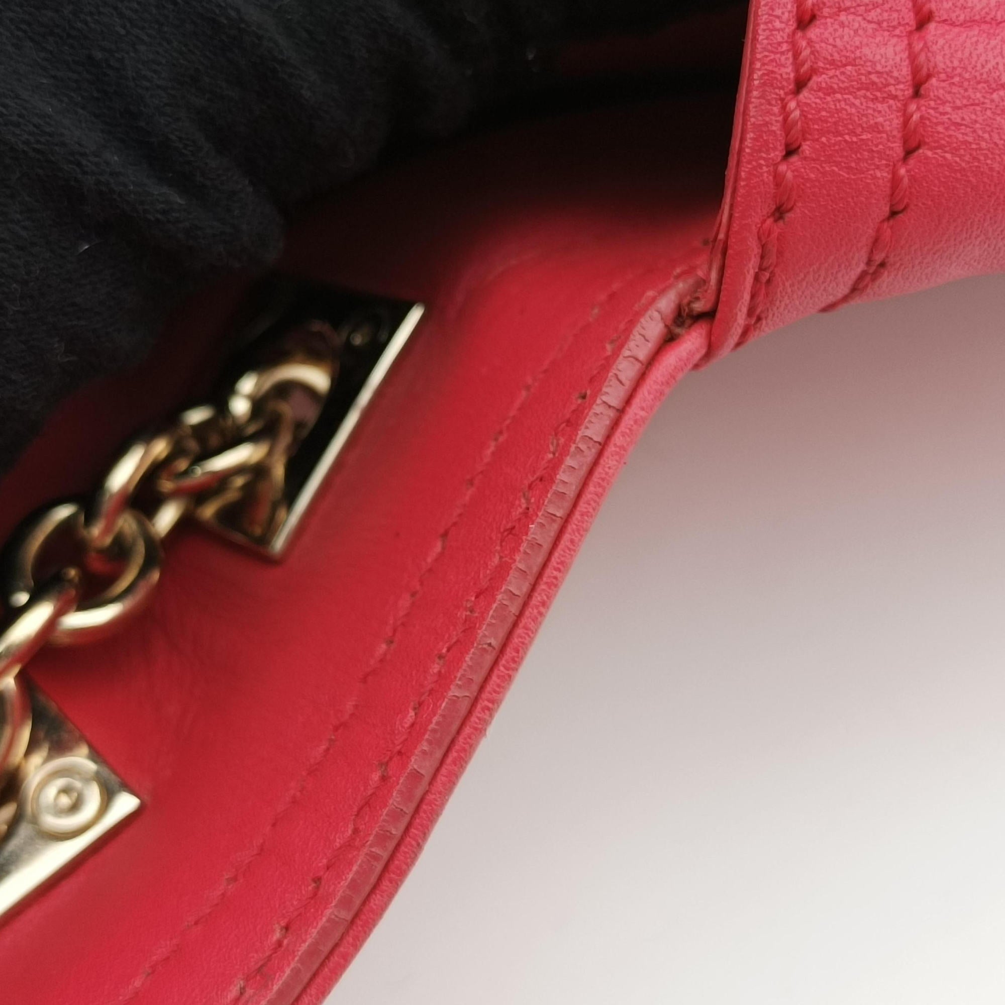 Secondhand Fendi Maxi Baguette Flap Red Leather 8BT143 shoulderbag | stylenewstar