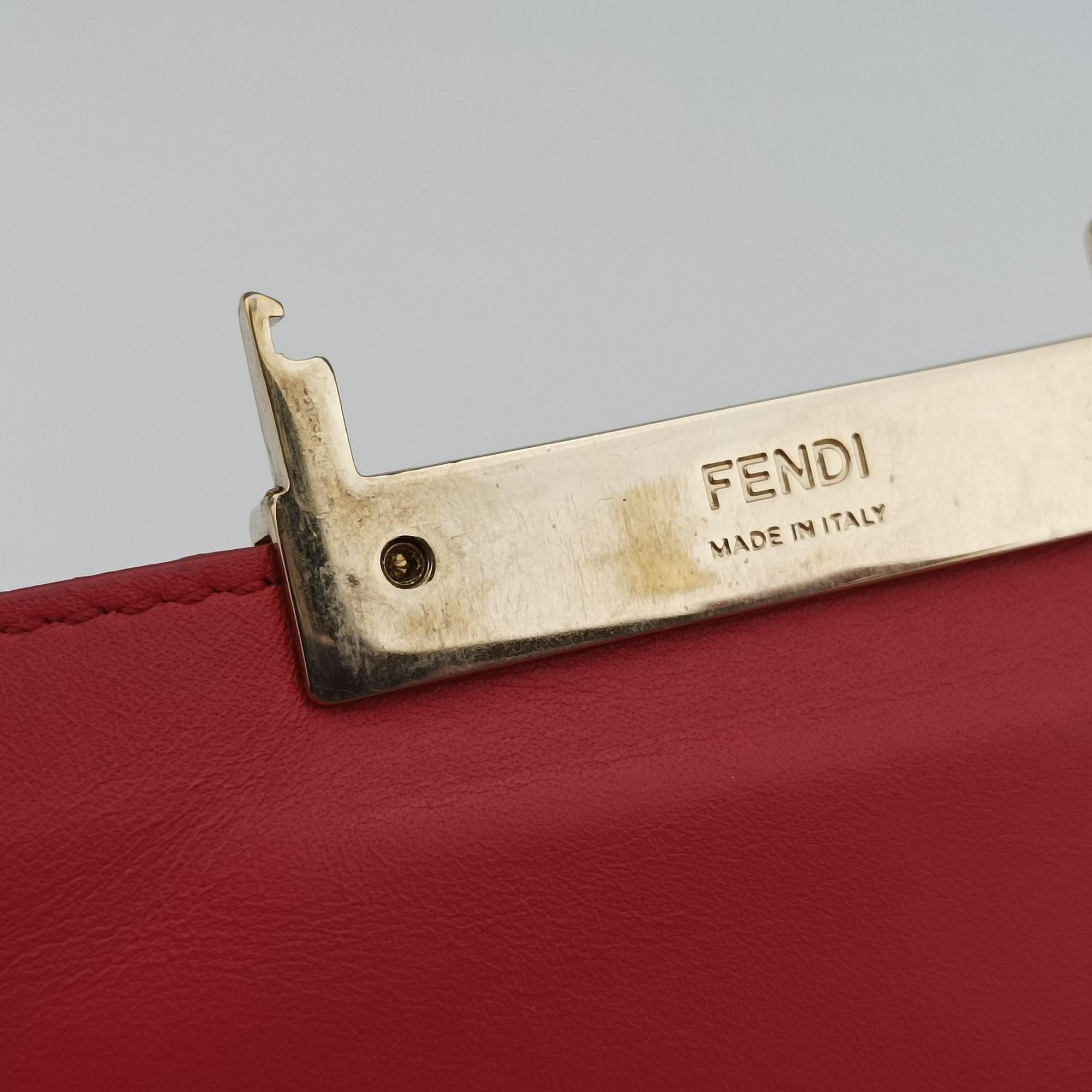 Secondhand Fendi Maxi Baguette Flap Red Leather 8BT143 shoulderbag | stylenewstar