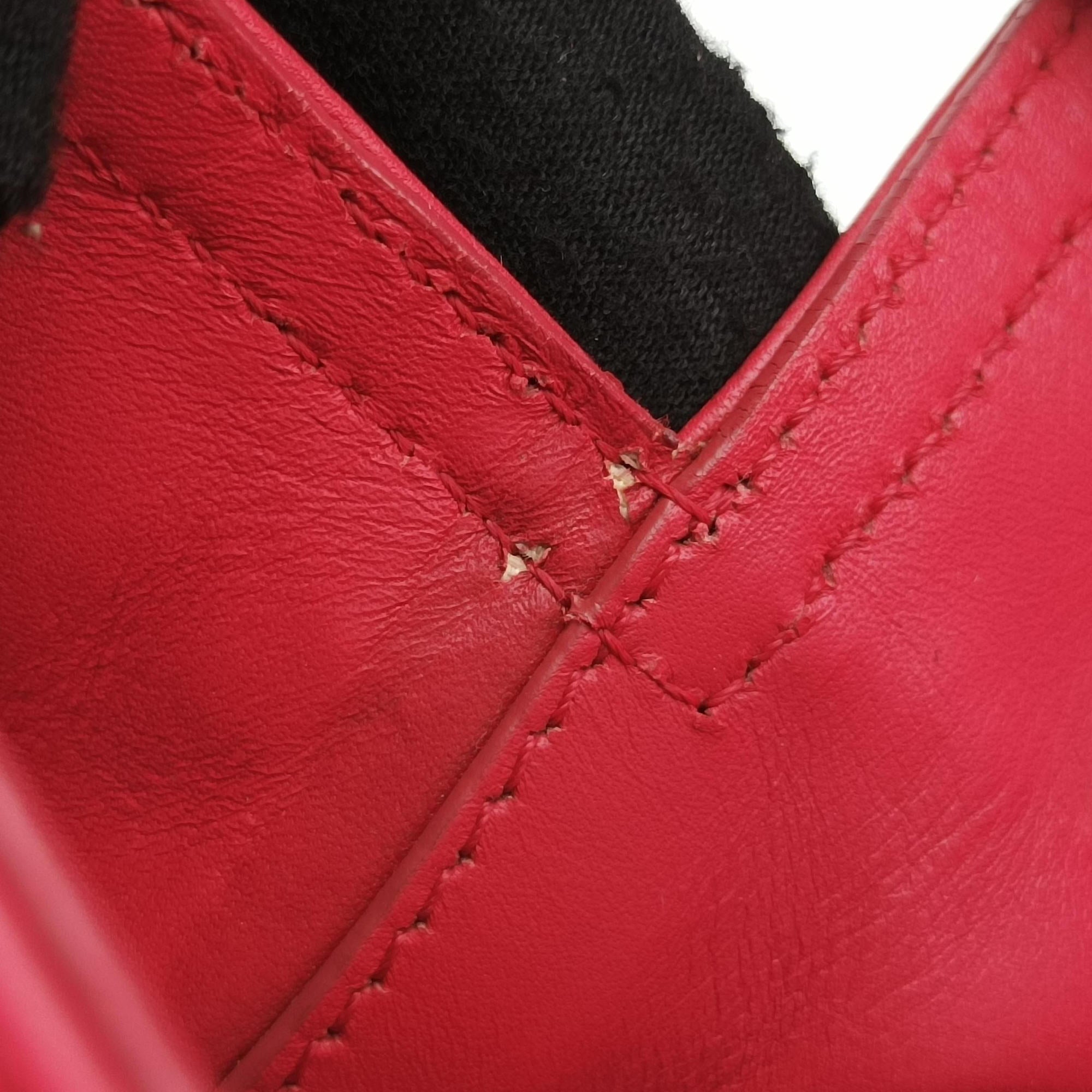 Secondhand Fendi Maxi Baguette Flap Red Leather 8BT143 shoulderbag | stylenewstar