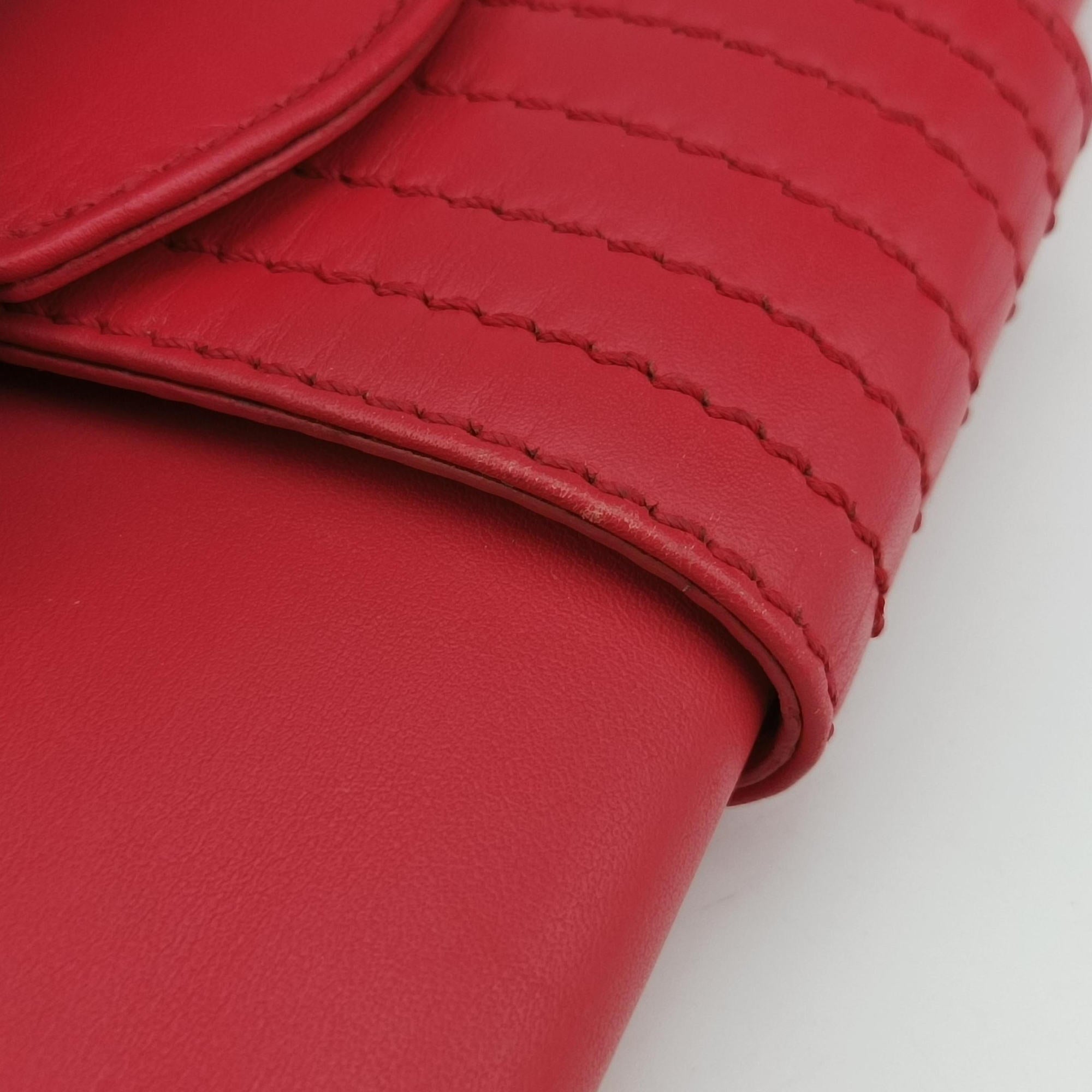 Secondhand Fendi Maxi Baguette Flap Red Leather 8BT143 shoulderbag | stylenewstar