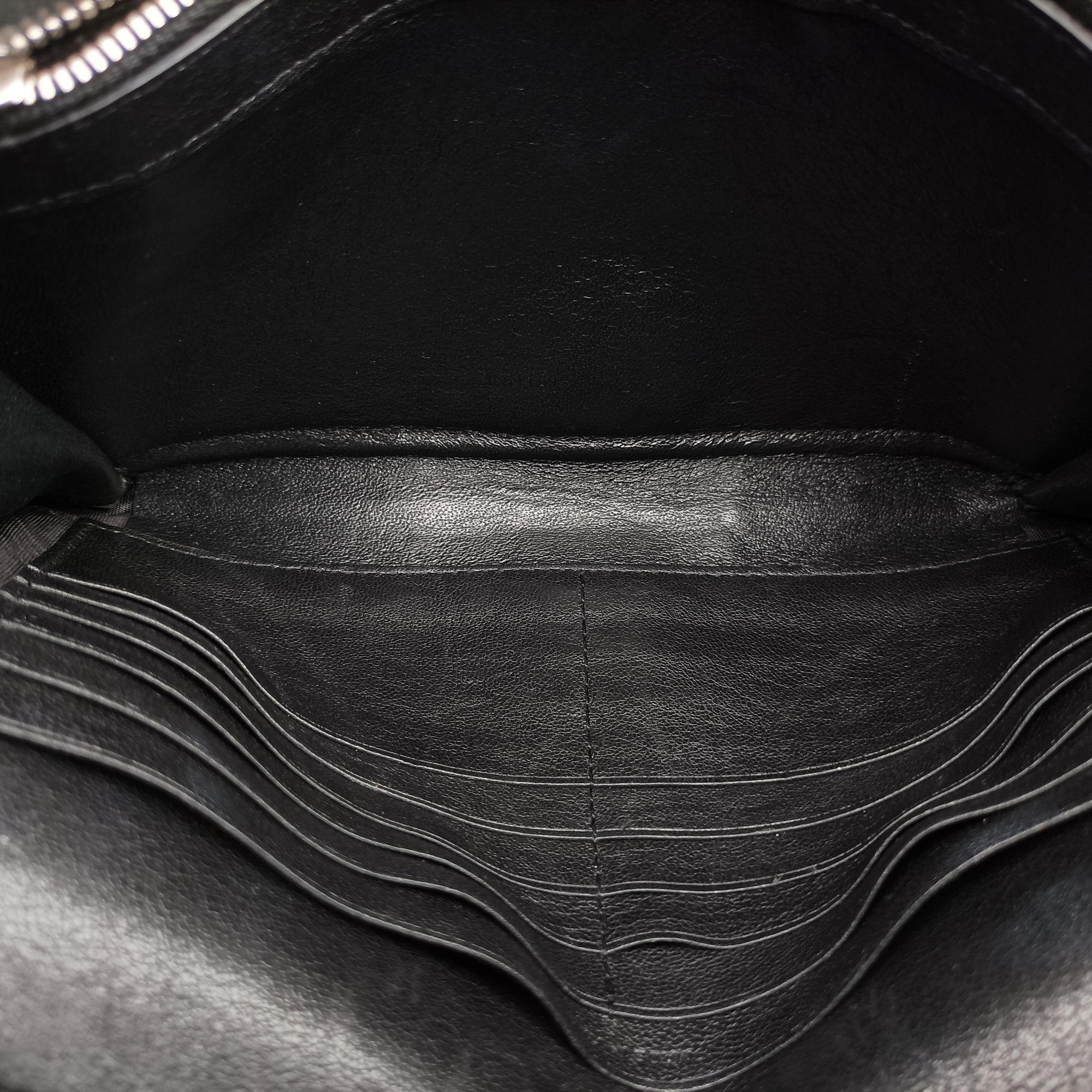 Vintage Yves Saint Laurent KATE Star Black Leather 382728 shoulderbag | stylenewstar