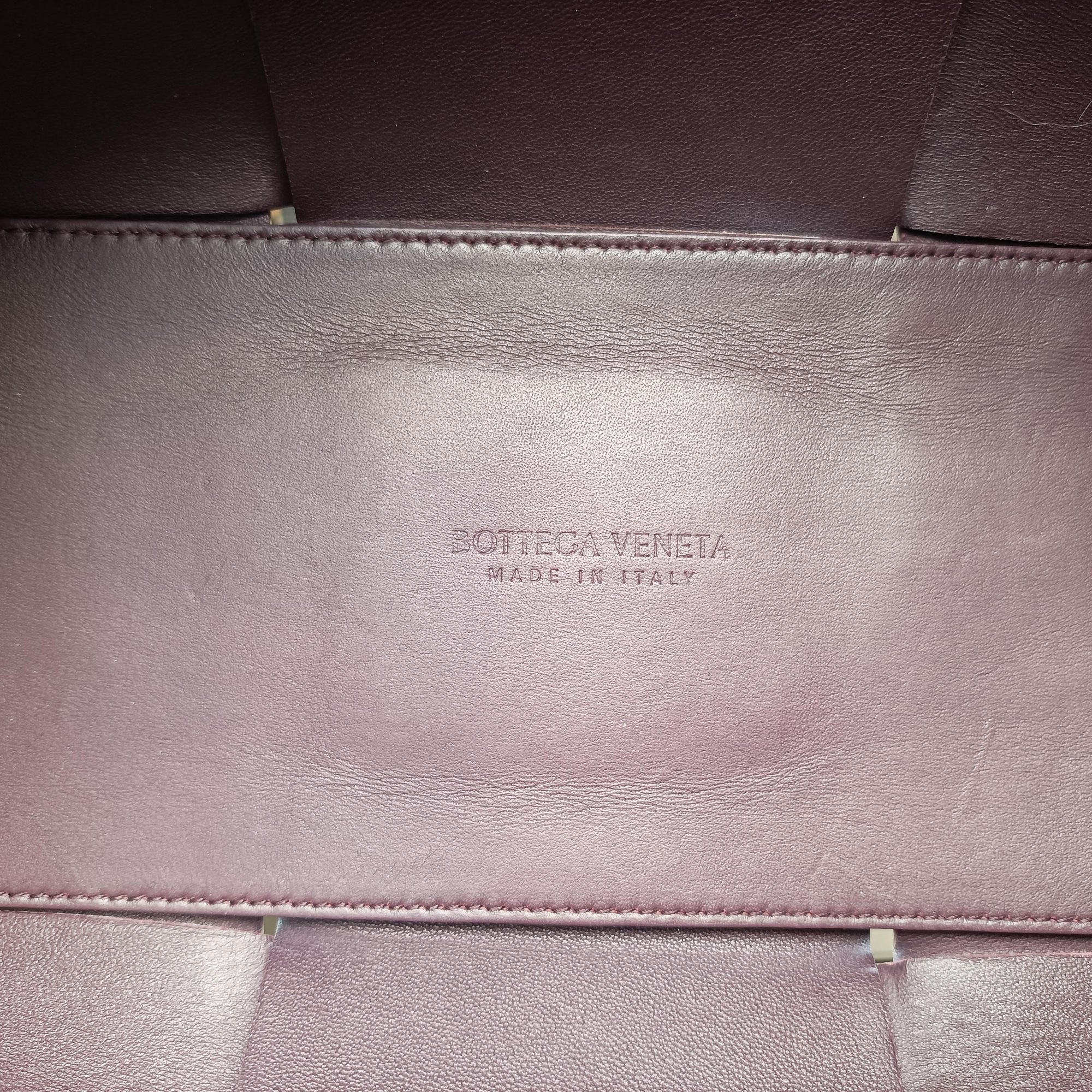 Pre-owned Bottega Veneta THE ARCO Tote Medium Muscat×Grape lambskin  handbag | stylenewstar