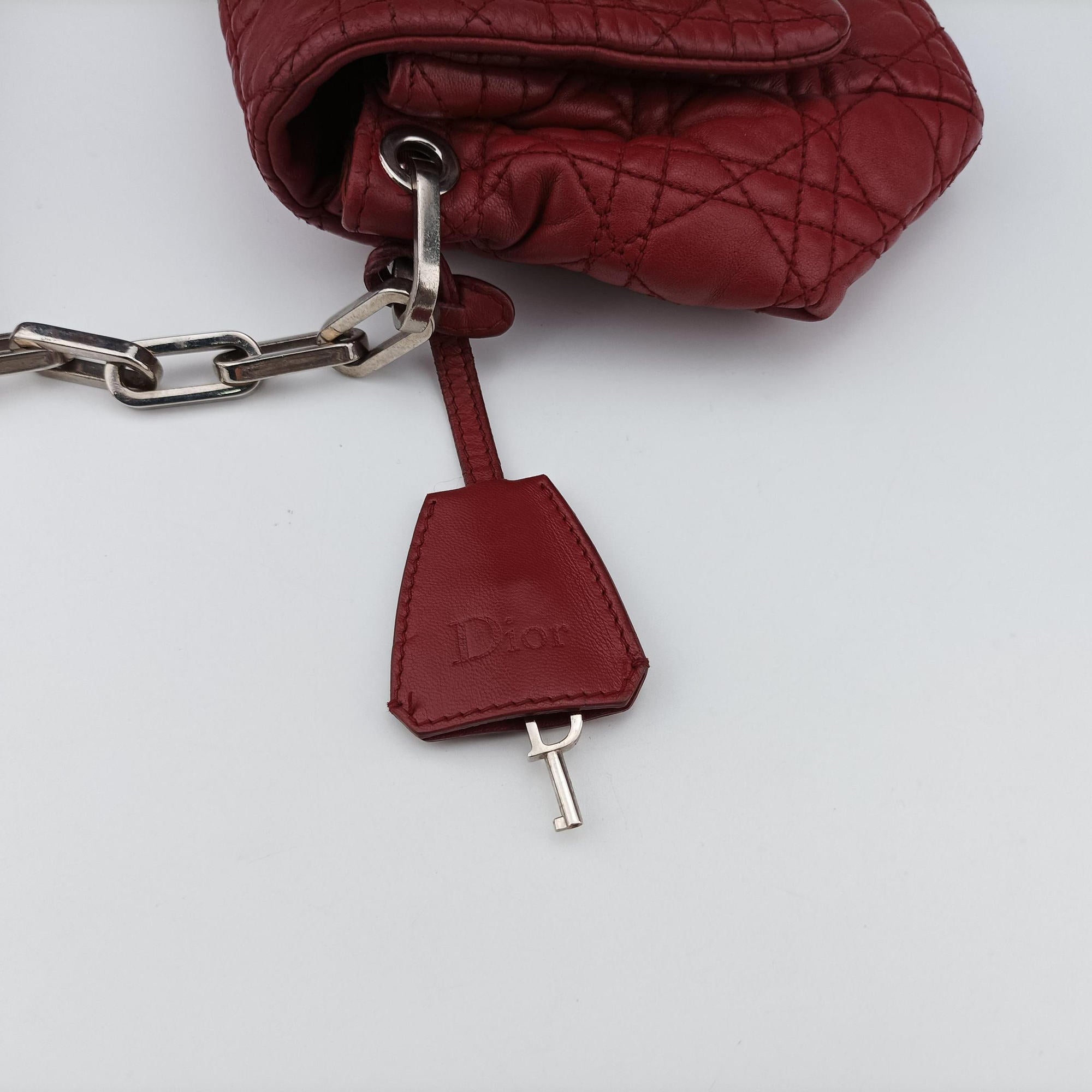 Pre-owned Christian Dior New Rock Cannage Red Lambskin  shoulderbag | stylenewstar