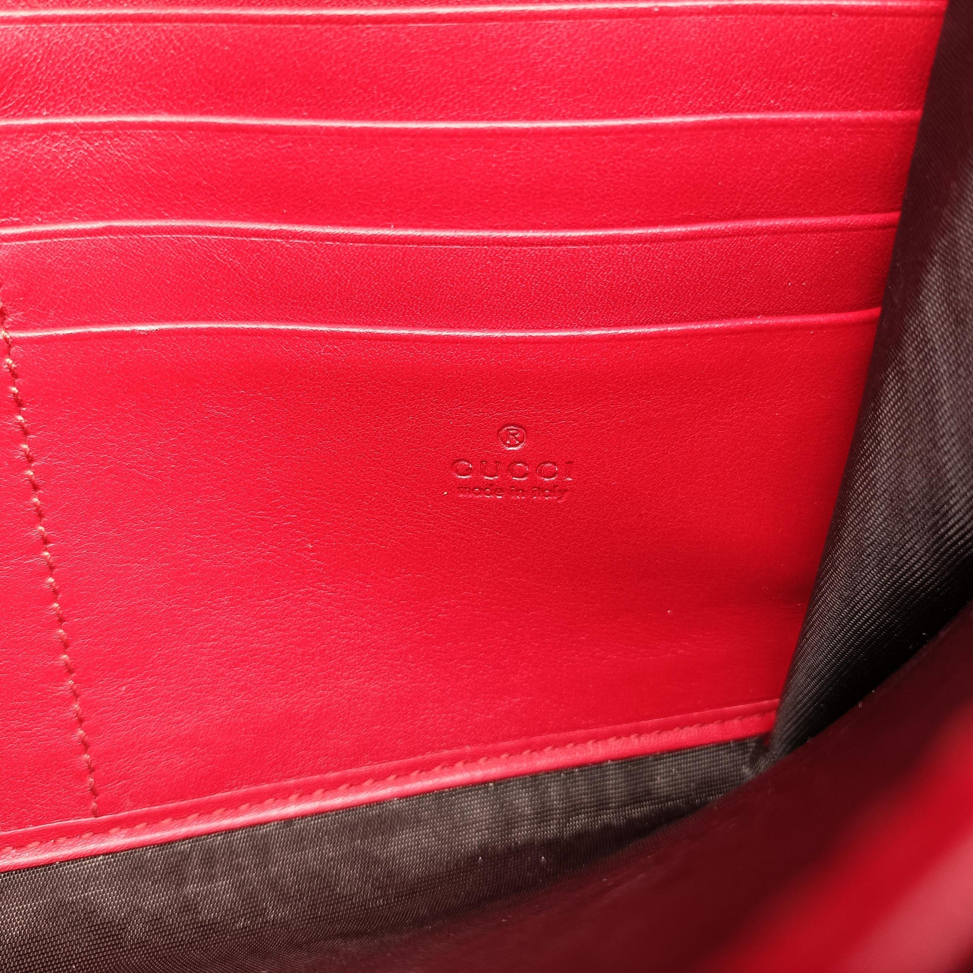 Pre-owned Gucci GG Marmont Red velour 474575 shoulderbag | stylenewstar