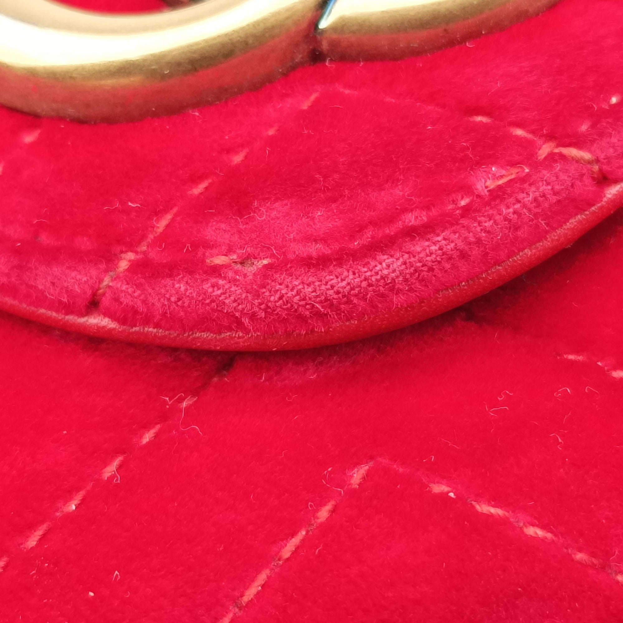 Pre-owned Gucci GG Marmont Red velour 474575 shoulderbag | stylenewstar