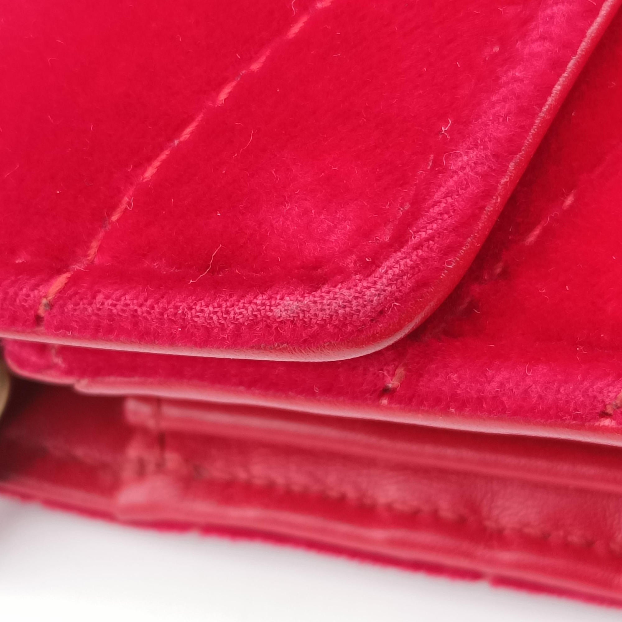 Pre-owned Gucci GG Marmont Red velour 474575 shoulderbag | stylenewstar
