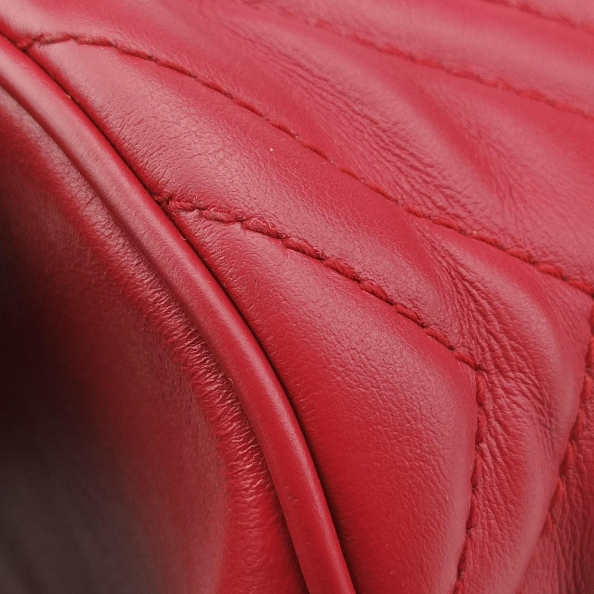 Pre-owned Gucci GG Marmont Red Leather 575163 shoulderbag | stylenewstar