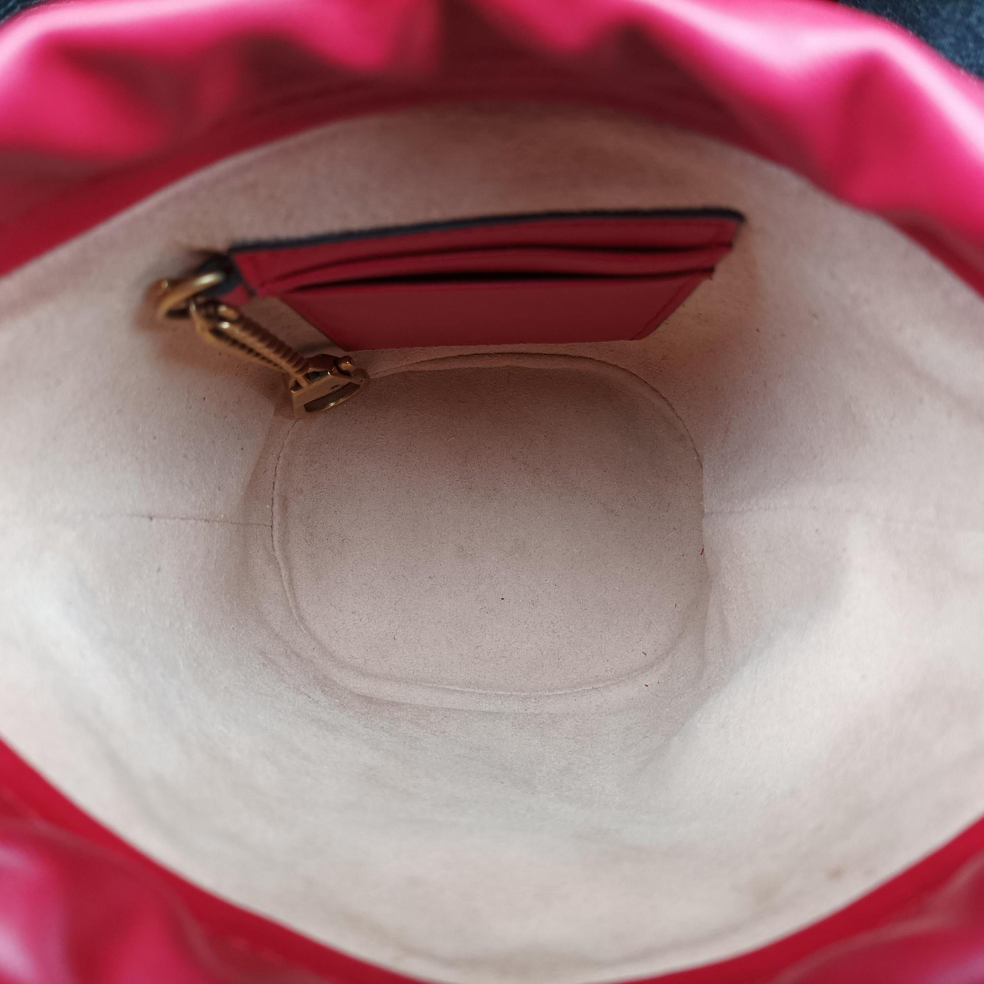 Pre-owned Gucci GG Marmont Red Leather 575163 shoulderbag | stylenewstar