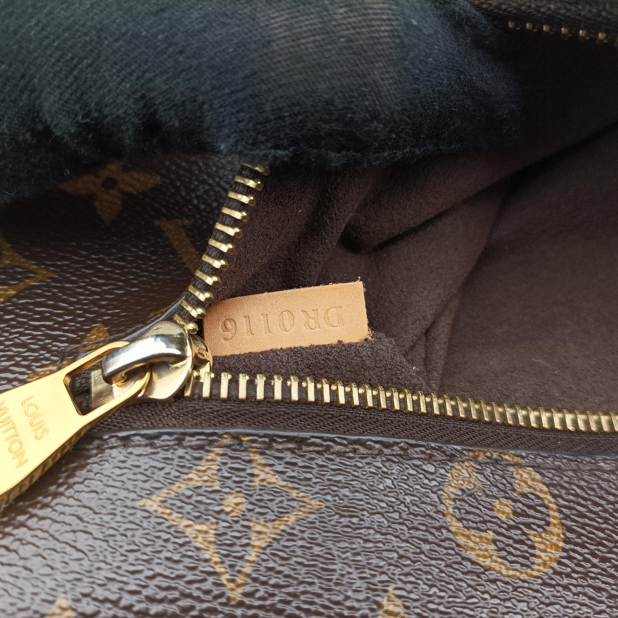 Pre-owned Louis Vuitton Pochette Metis MM Brown Monogram Canvas M44875 shoulderbag | stylenewstar