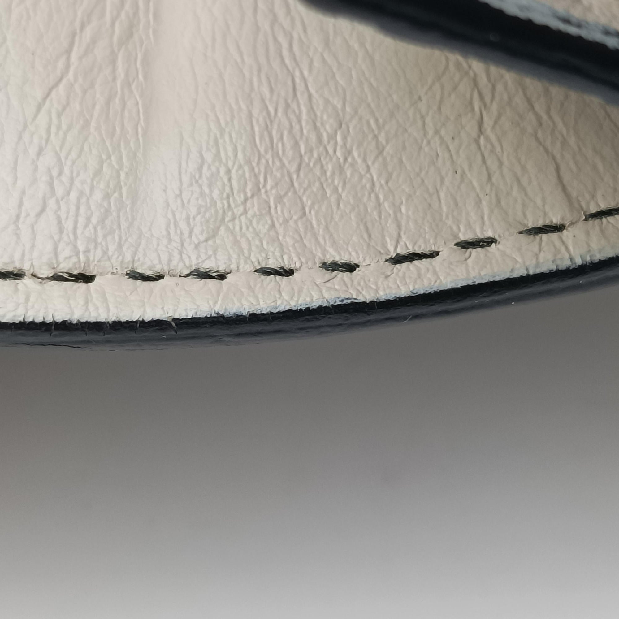 Pre-owned Gucci Emily White Leather 295402 shoulderbag | stylenewstar