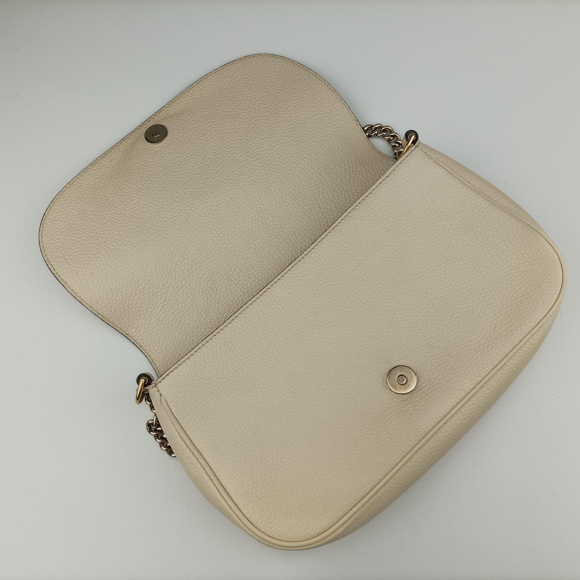 Pre-owned Gucci Soho White Leather 536224 shoulderbag | stylenewstar