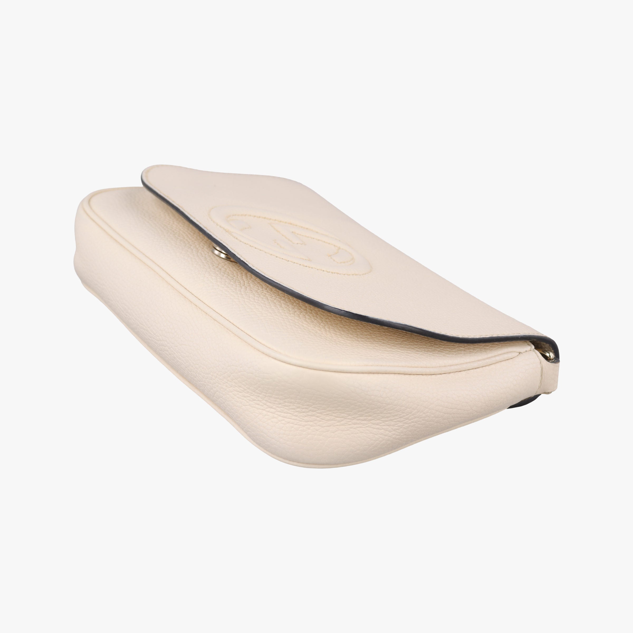 Pre-owned Gucci Soho White Leather 536224 shoulderbag | stylenewstar