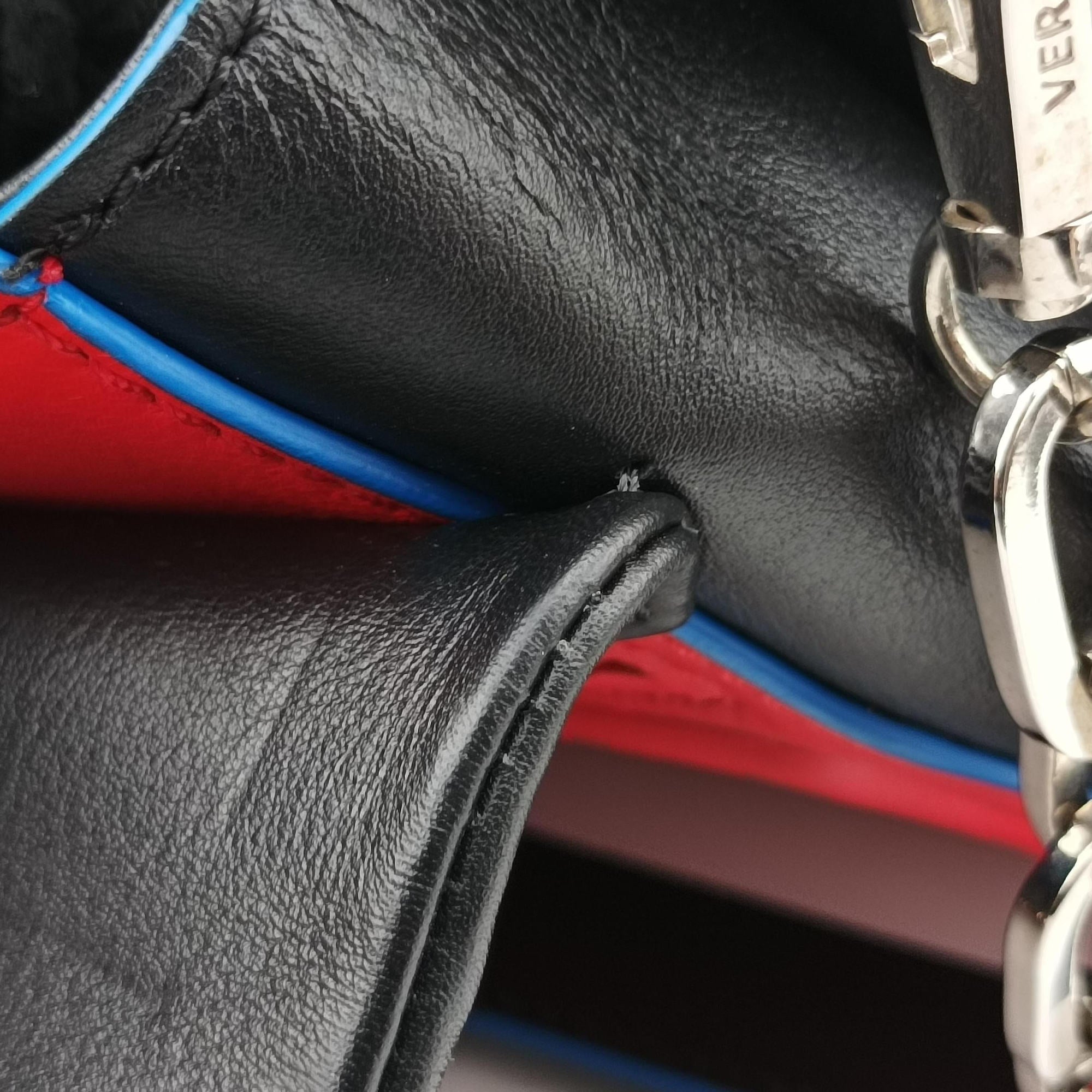 Pre-owned VERSACE Ryder Black × Red×Blue Leather  shoulderbag | stylenewstar