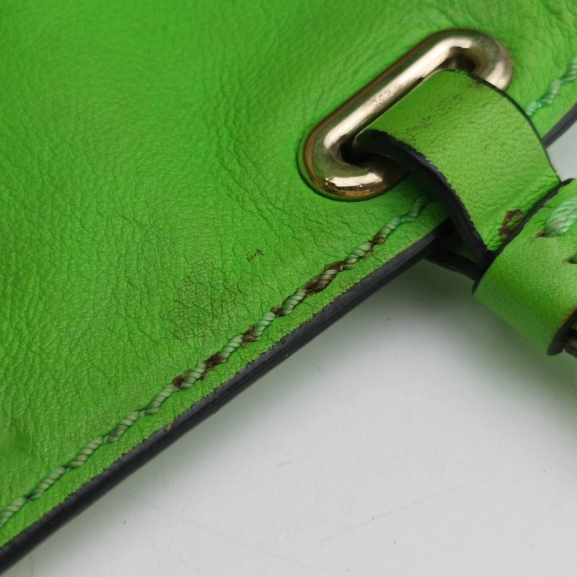 Pre-owned Valentino Rockstud Green Leather  shoulderbag | stylenewstar