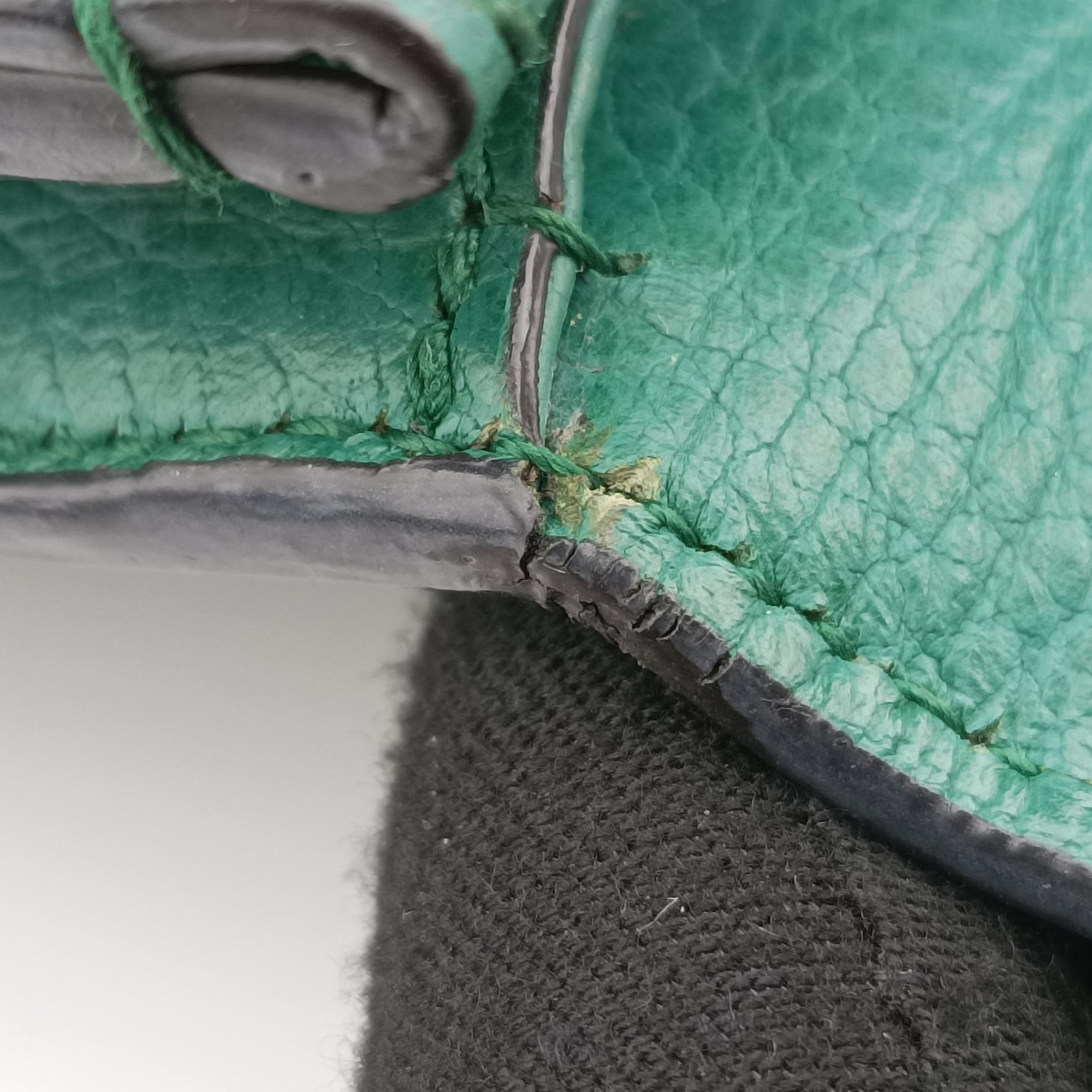 Pre-owned Gucci Dionysus Green Leather 421970 shoulderbag | stylenewstar